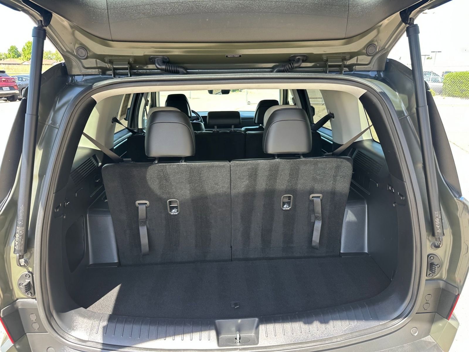 Thumbnail: 2025 Hyundai Santa Fe - 33