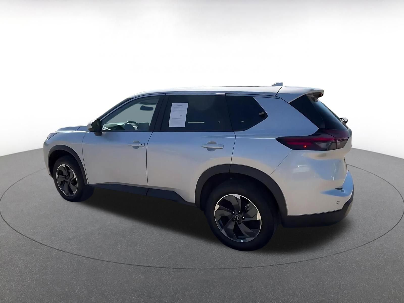 Thumbnail: 2025 Nissan Rogue - 10