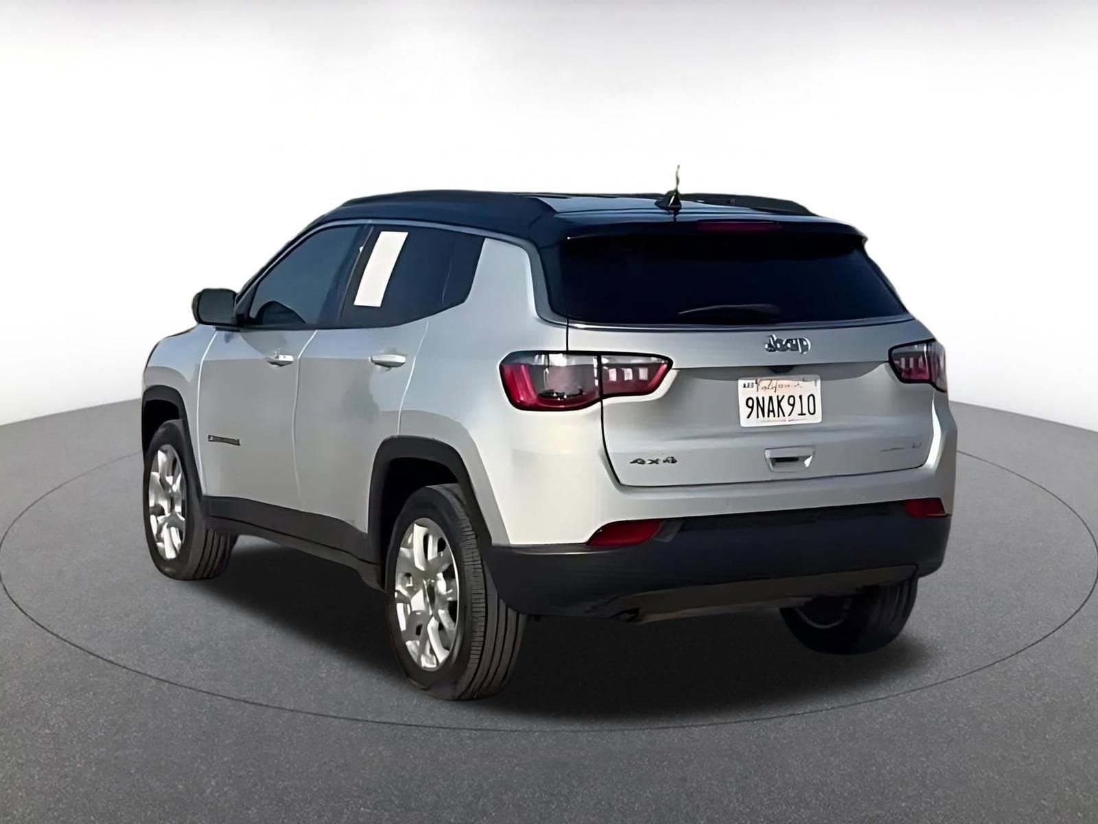 Thumbnail: 2025 Jeep Compass - 15