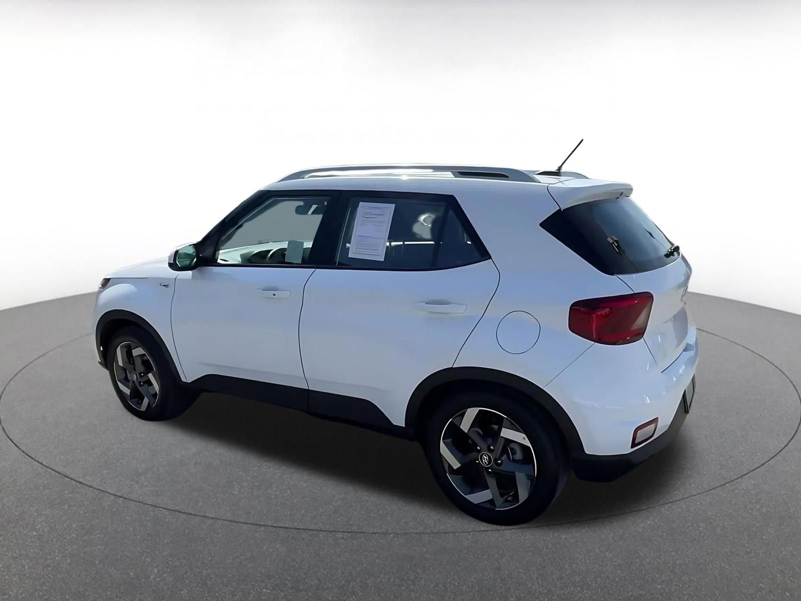 Thumbnail: 2025 Hyundai Venue - 10