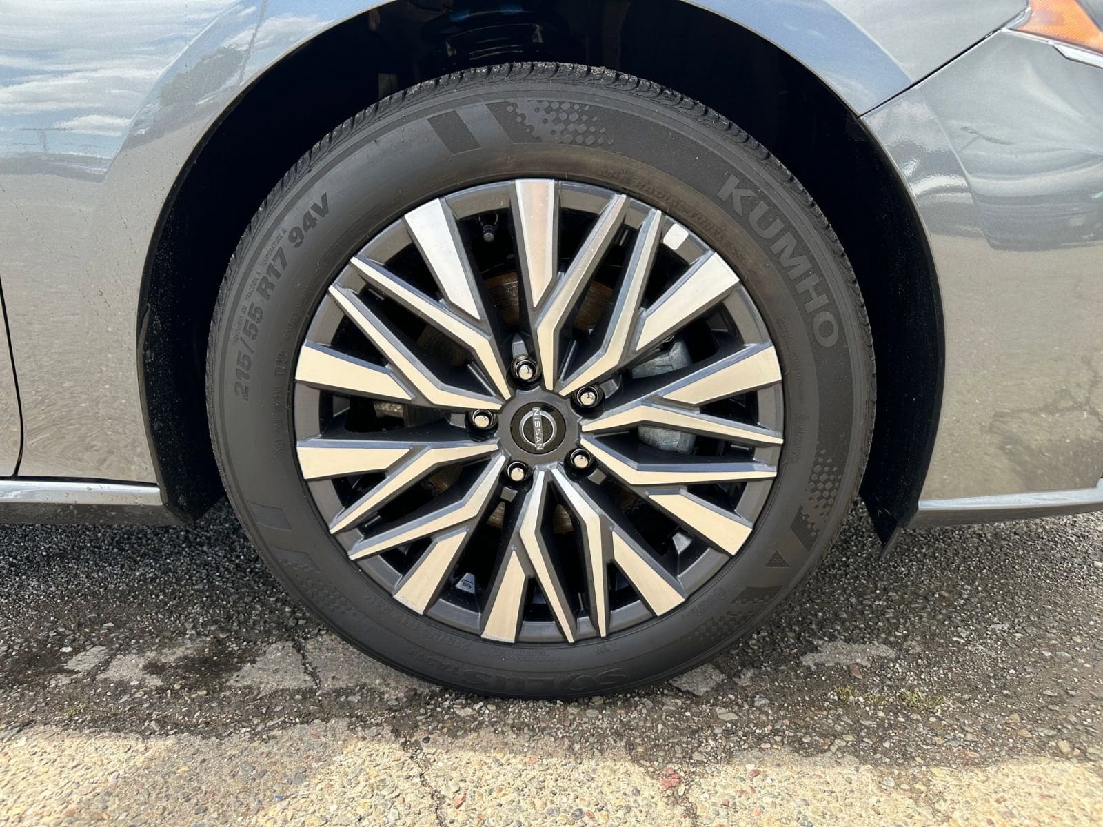 Thumbnail: 2025 Nissan Altima - 31