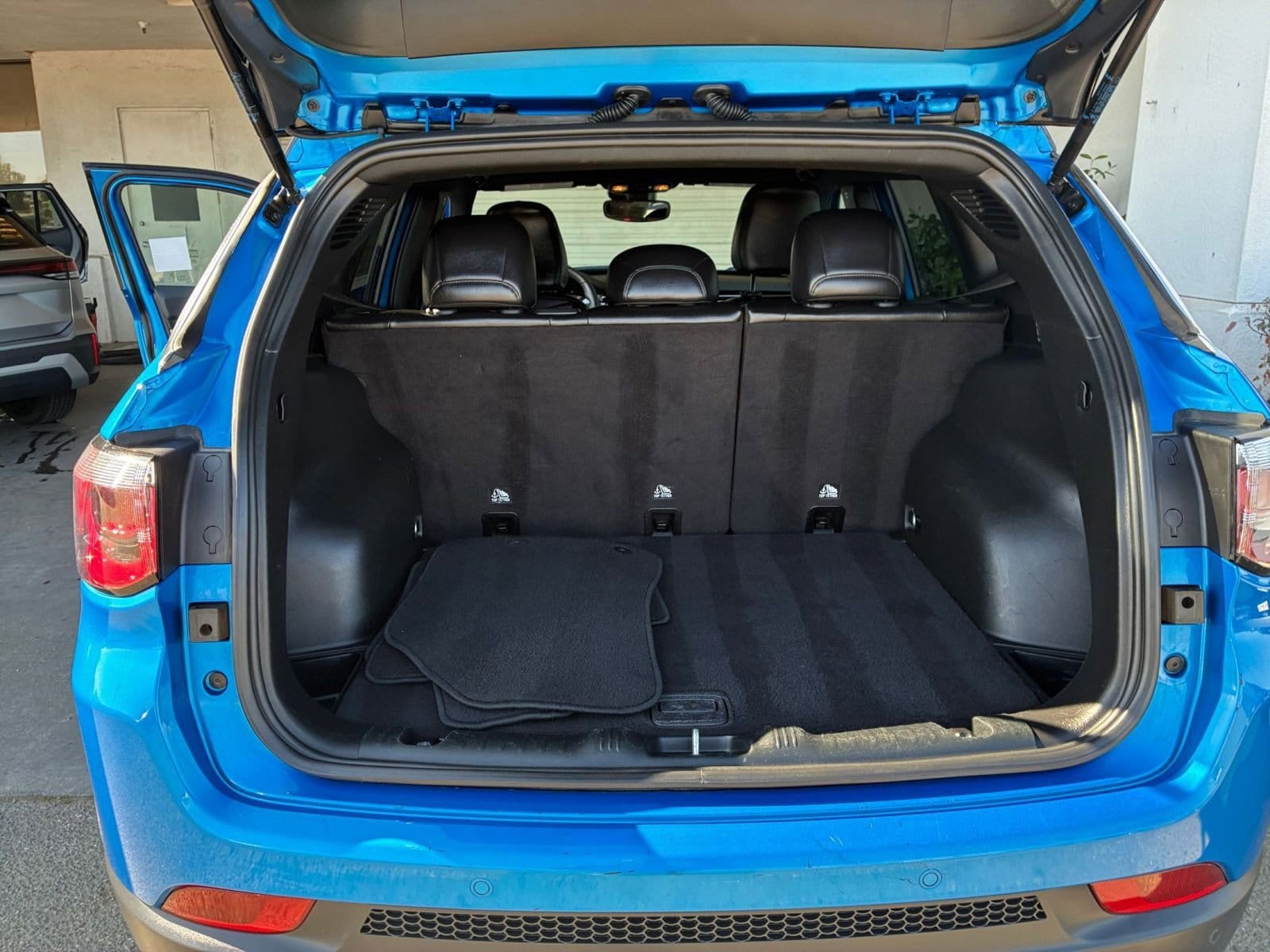 Thumbnail: 2025 Jeep Compass - 32