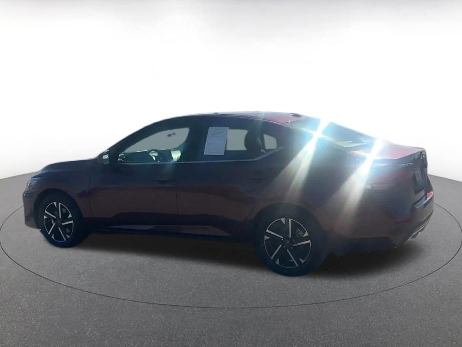 Thumbnail: 2024 Nissan Sentra - 10