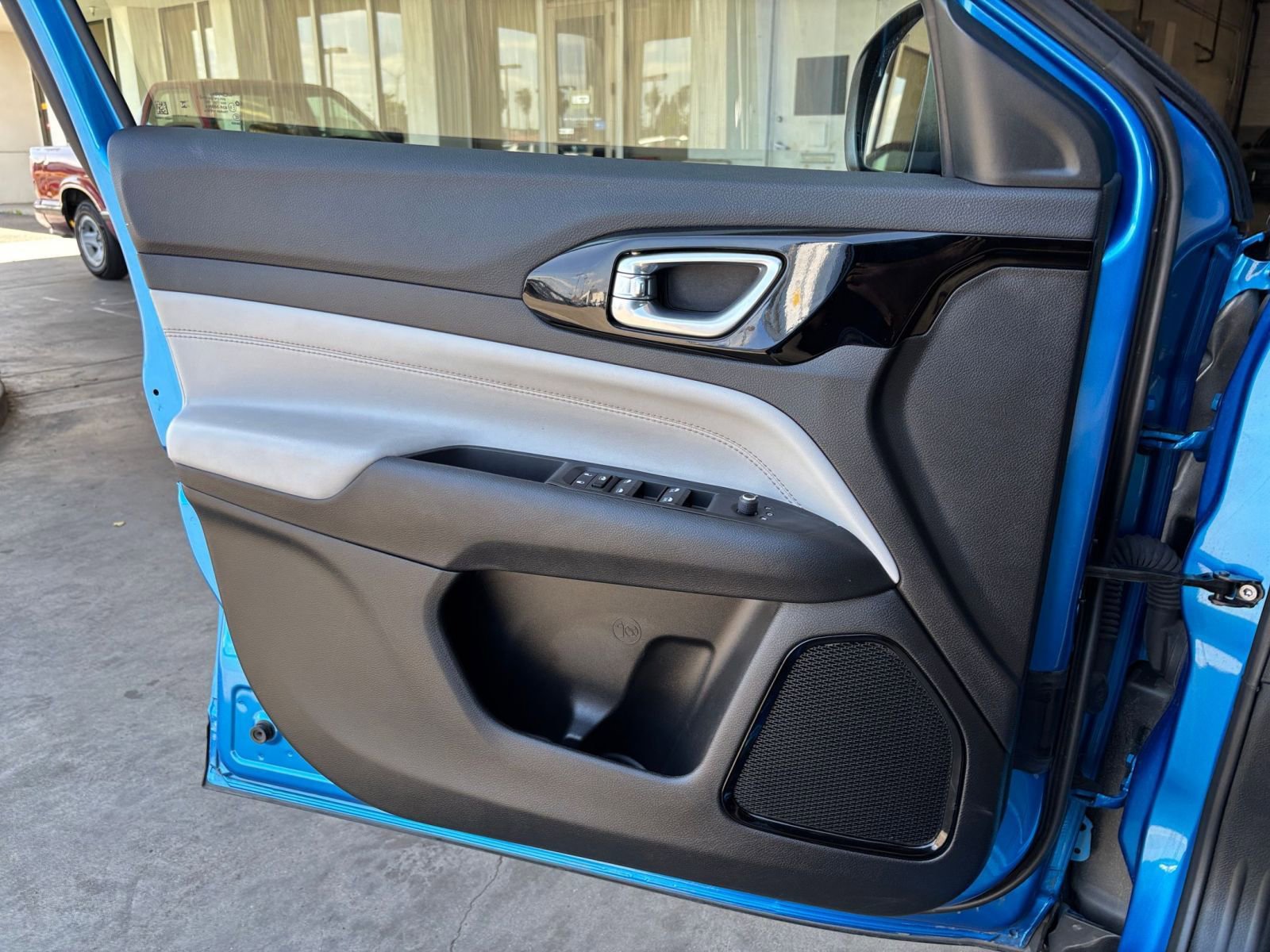 Thumbnail: 2025 Jeep Compass - 18