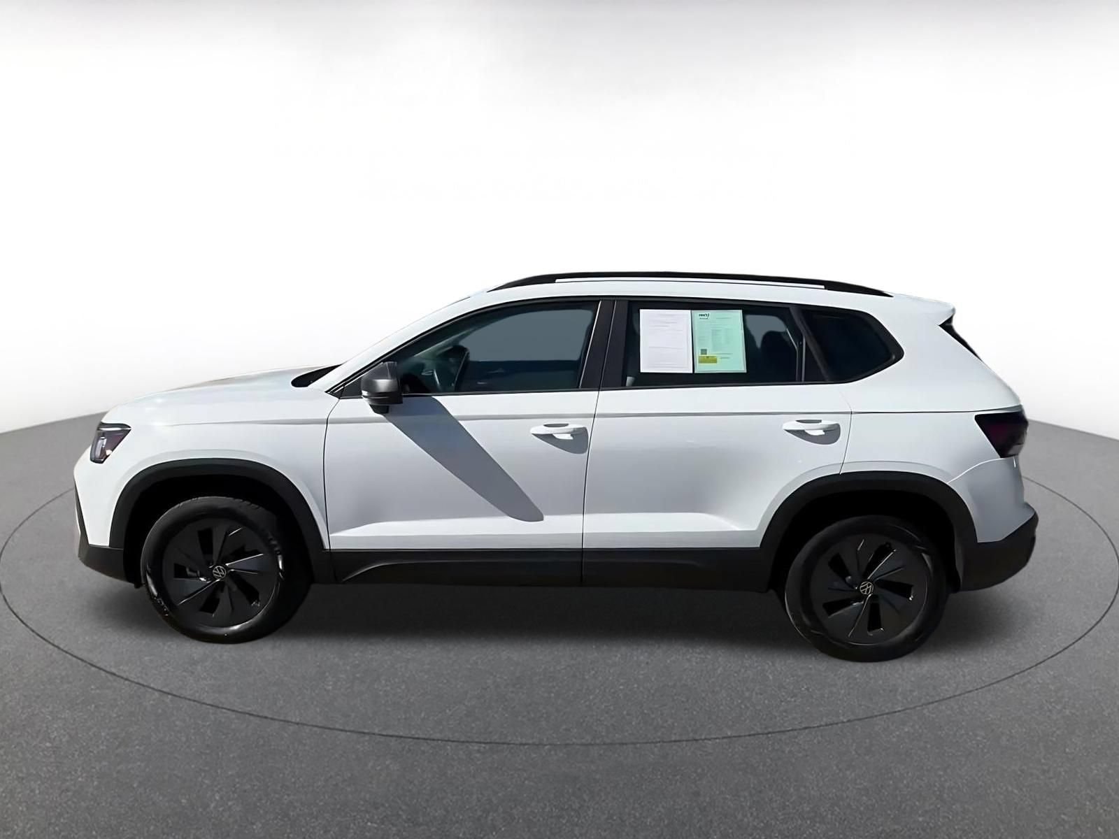Thumbnail: 2026 Volkswagen Taos - 8