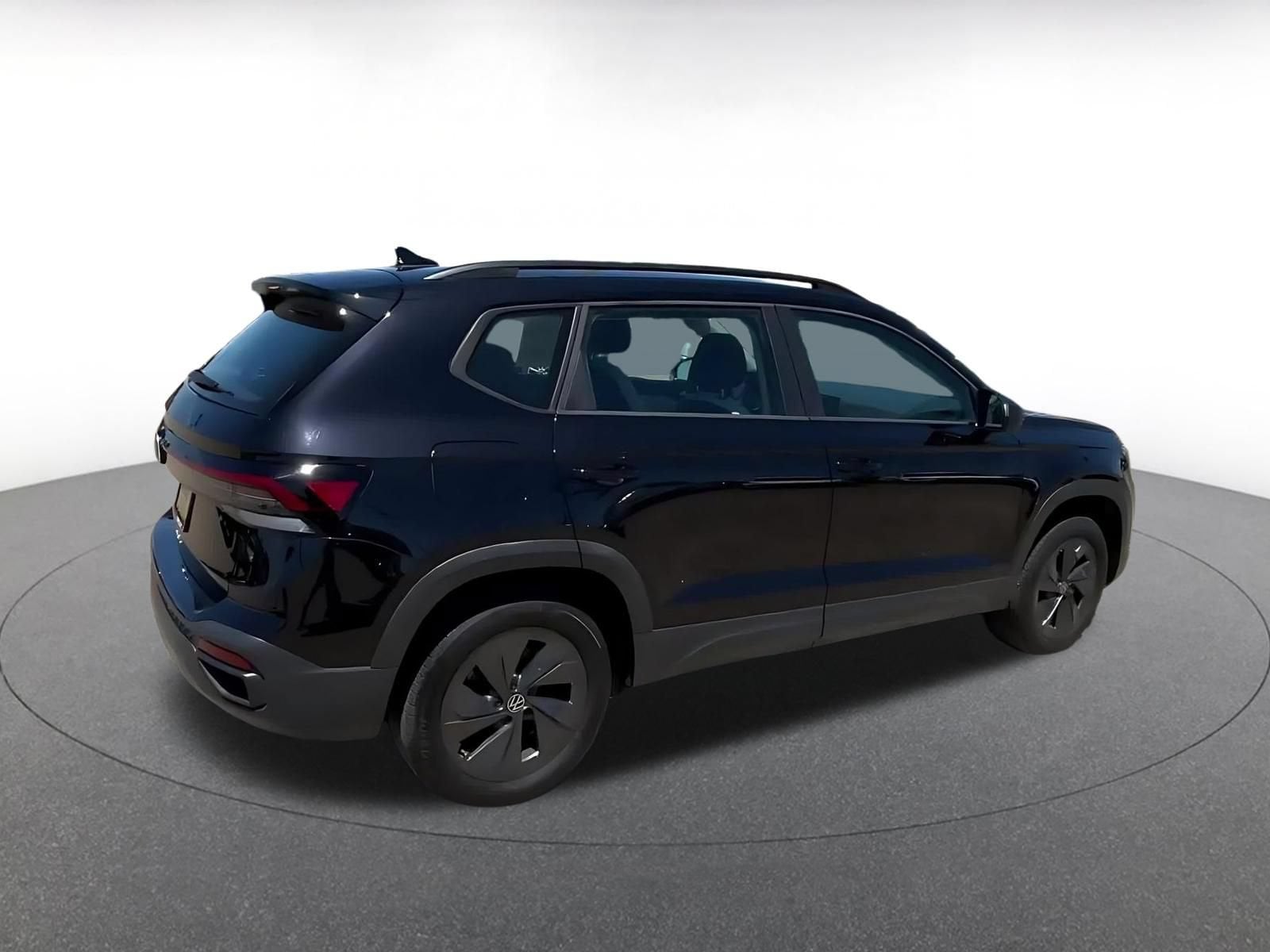 Thumbnail: 2026 Volkswagen Taos - 15