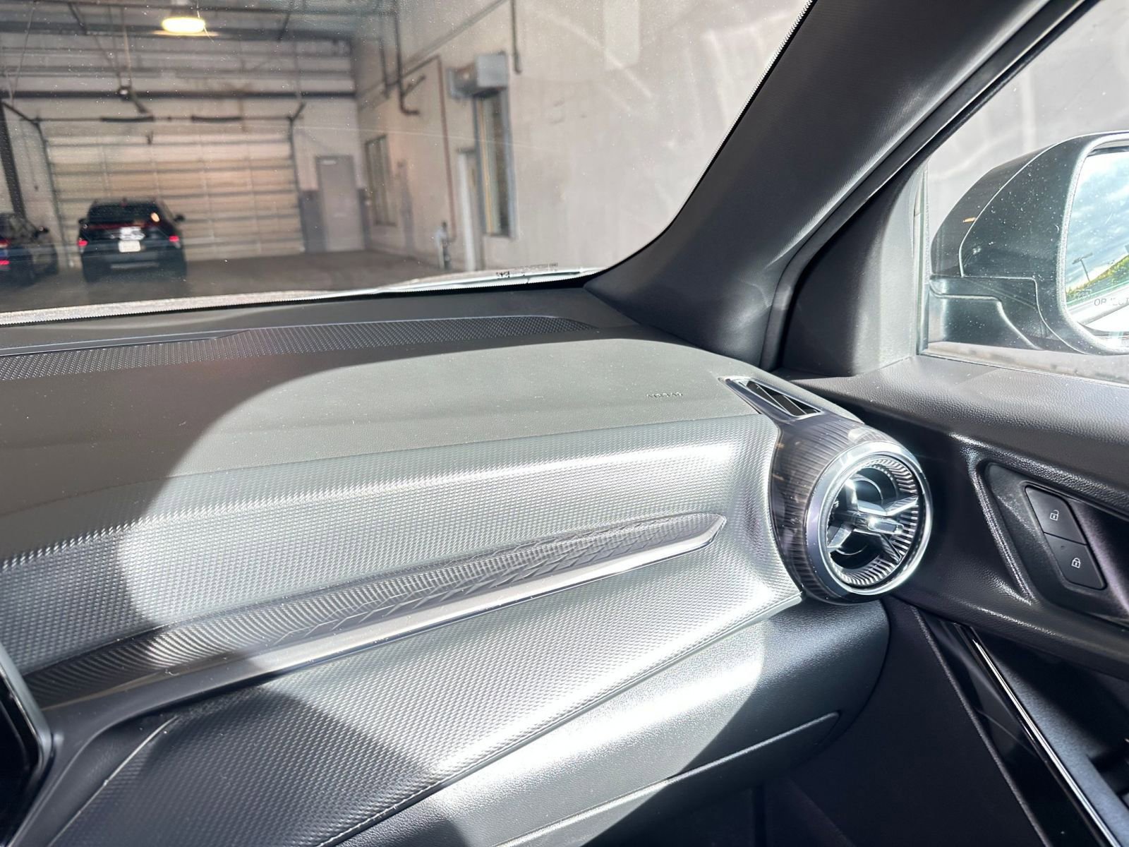 Thumbnail: 2025 Chevrolet Equinox - 35