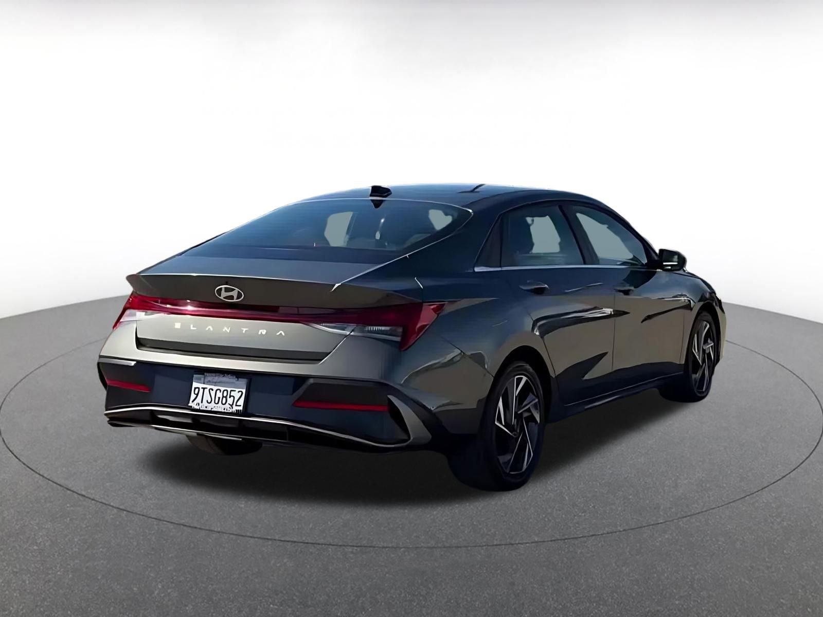 Thumbnail: 2025 Hyundai Elantra - 12