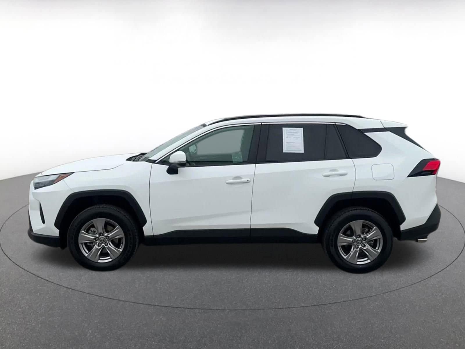 Thumbnail: 2025 Toyota RAV4 - 9