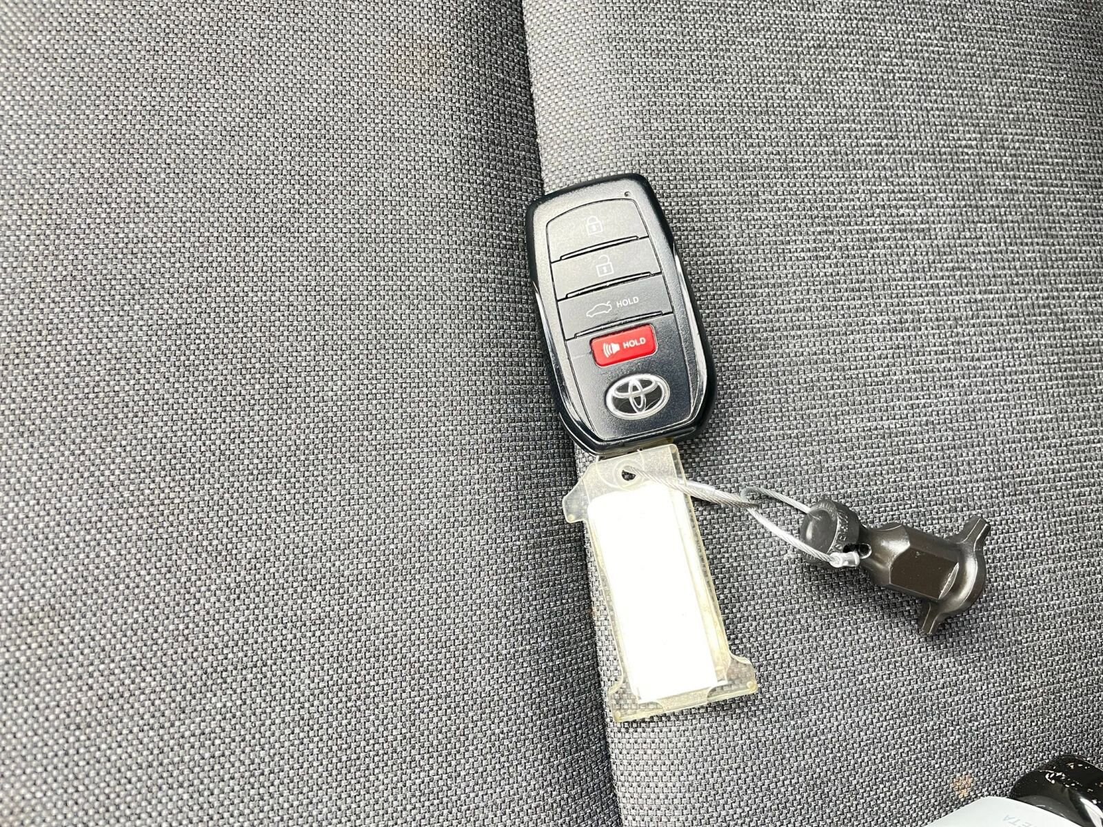 Thumbnail: 2025 Toyota Camry - 22