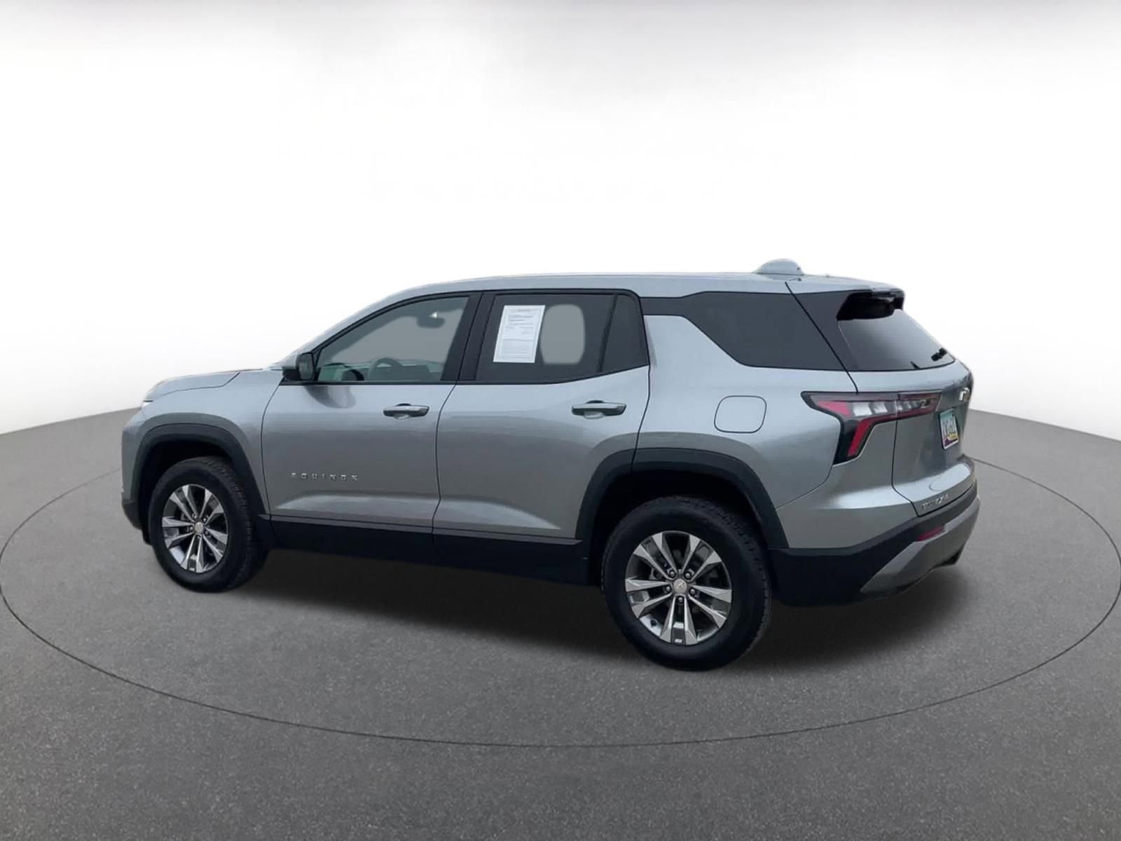 Thumbnail: 2025 Chevrolet Equinox - 10