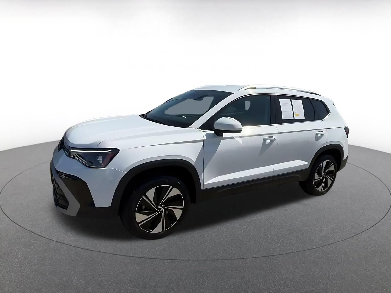 Thumbnail: 2026 Volkswagen Taos - 9