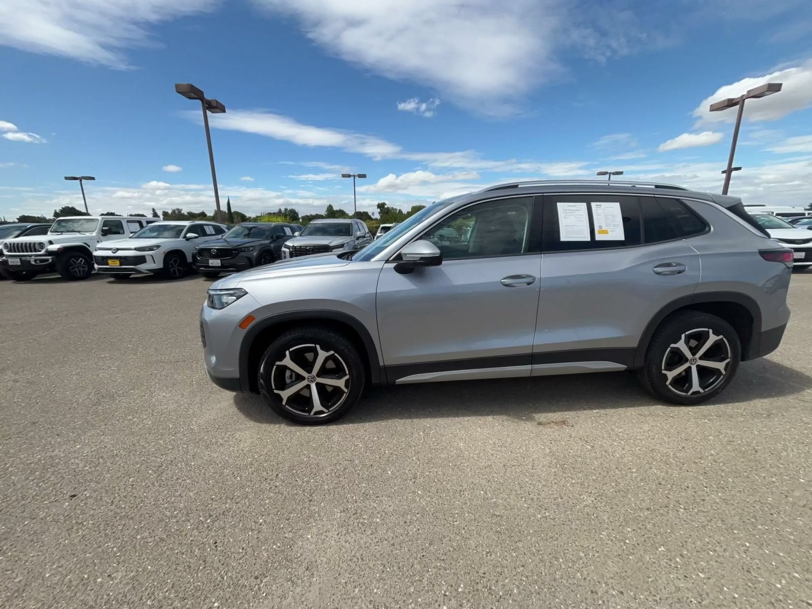 Thumbnail: 2026 Volkswagen Tiguan - 8