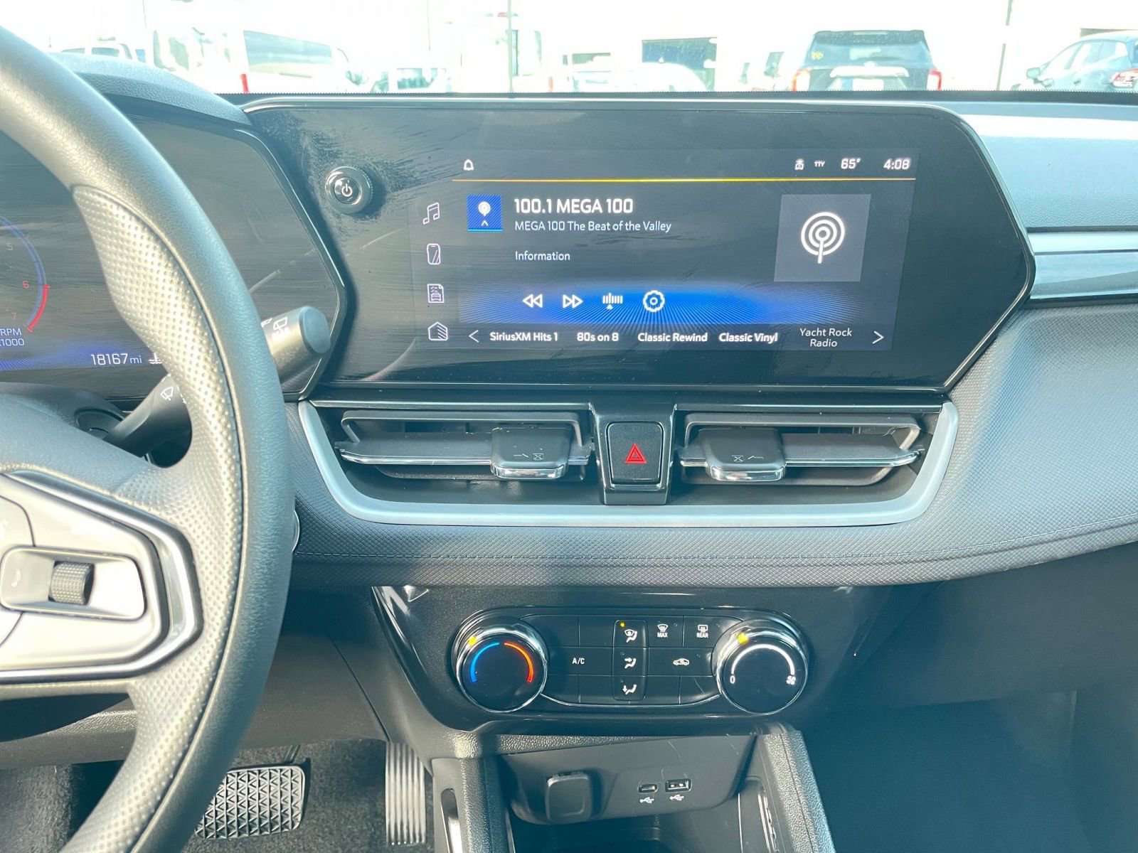 Thumbnail: 2025 Chevrolet TrailBlazer - 21