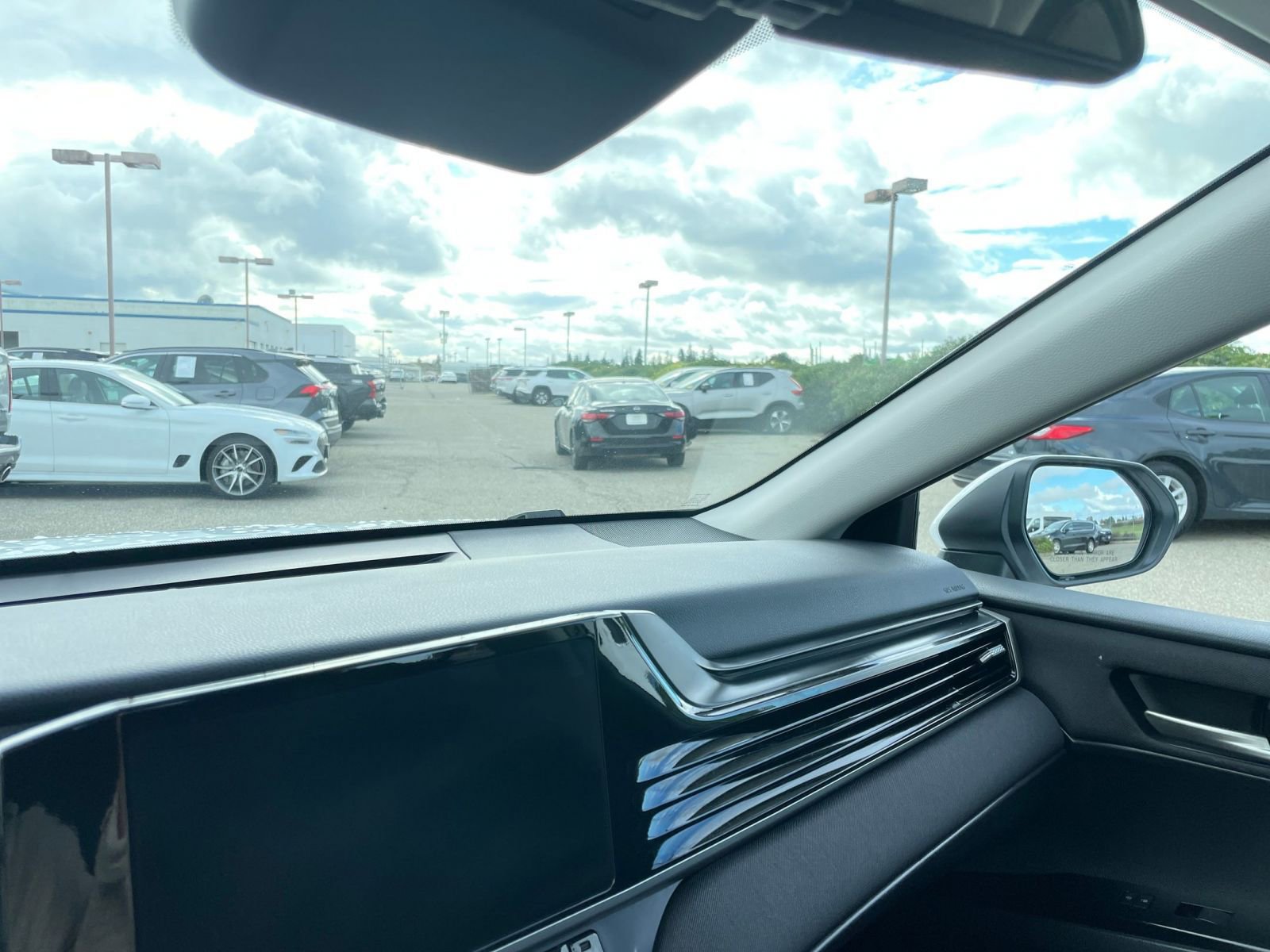 Thumbnail: 2025 Toyota Camry - 34