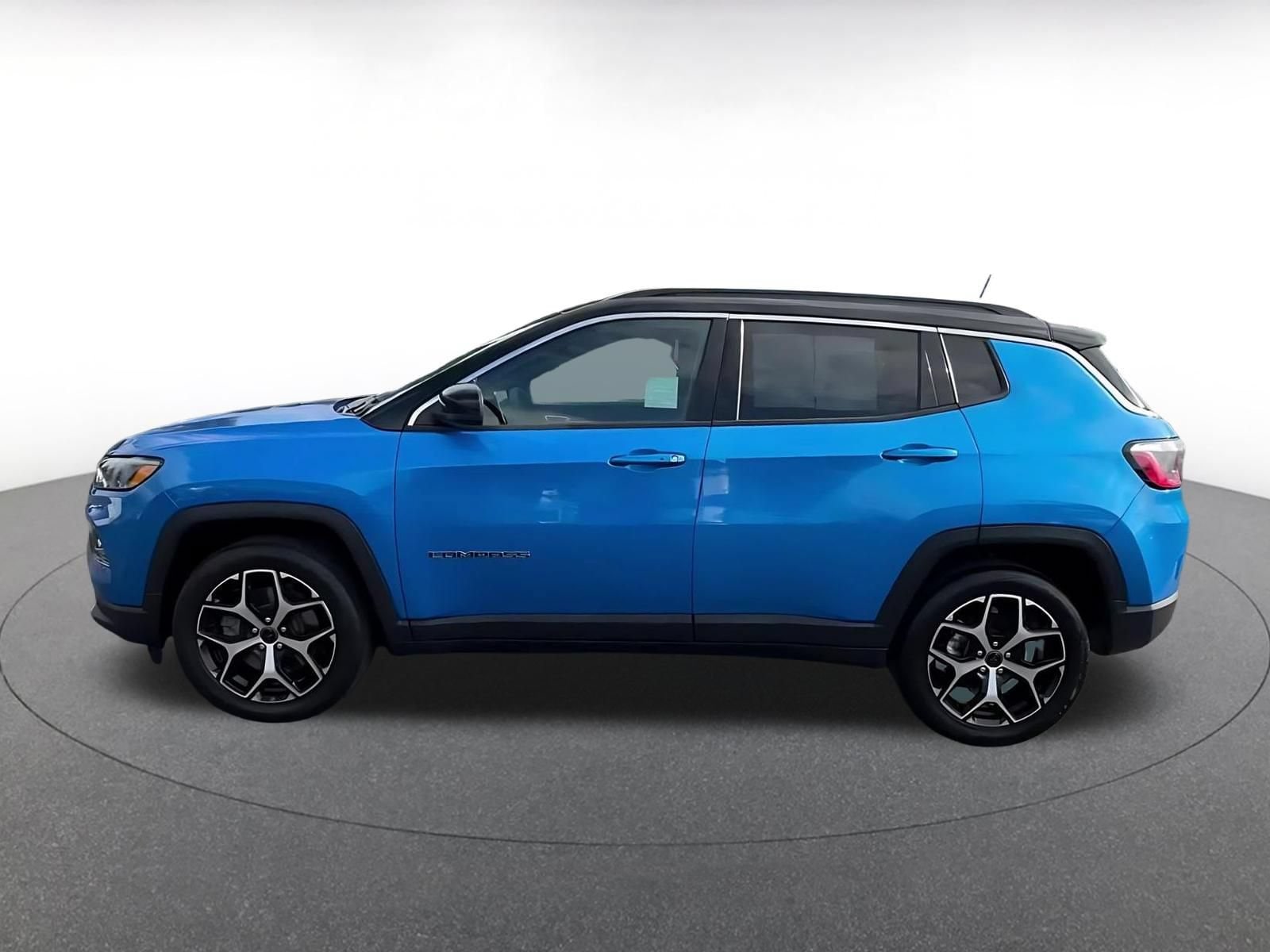 Thumbnail: 2025 Jeep Compass - 9