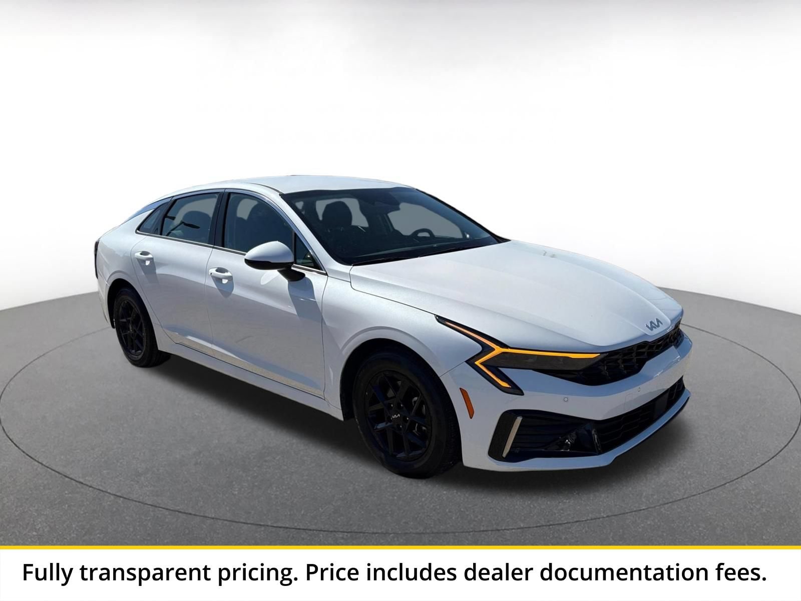 Thumbnail: 2025 Kia K5 - 1