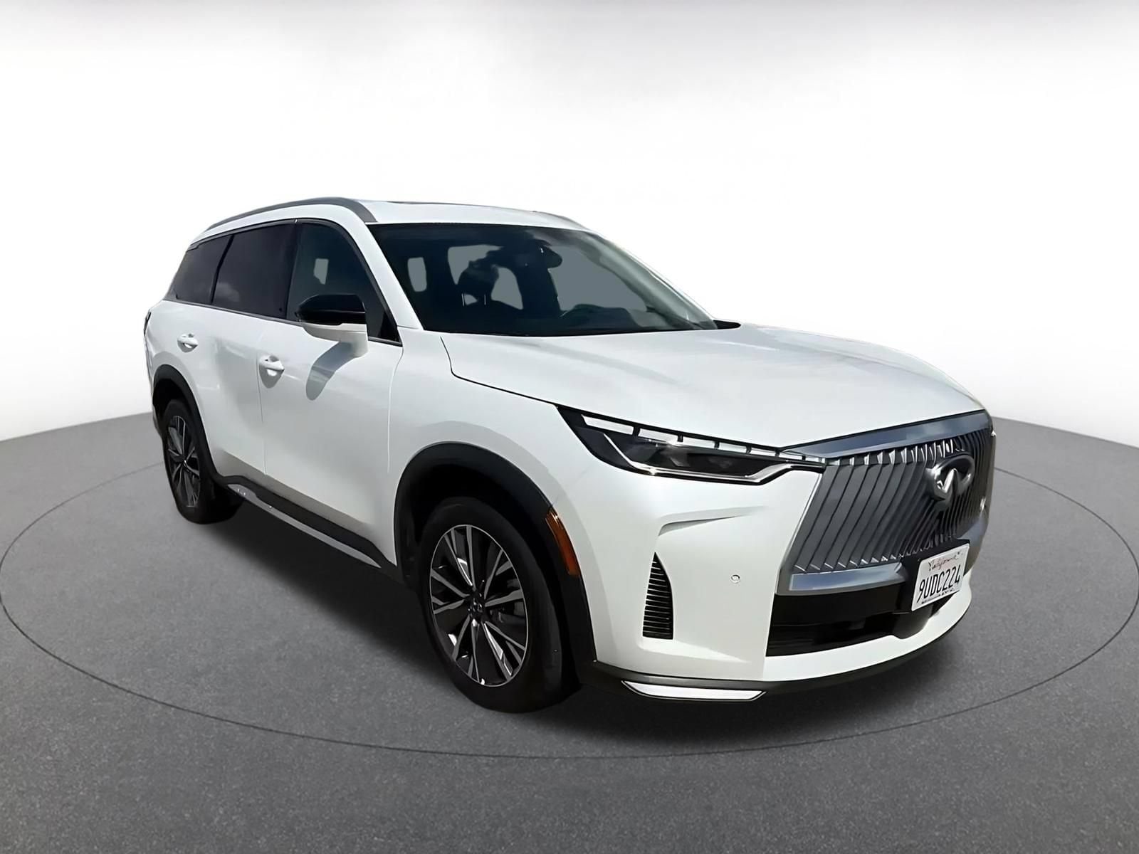 Thumbnail: 2026 INFINITI QX60 - 3