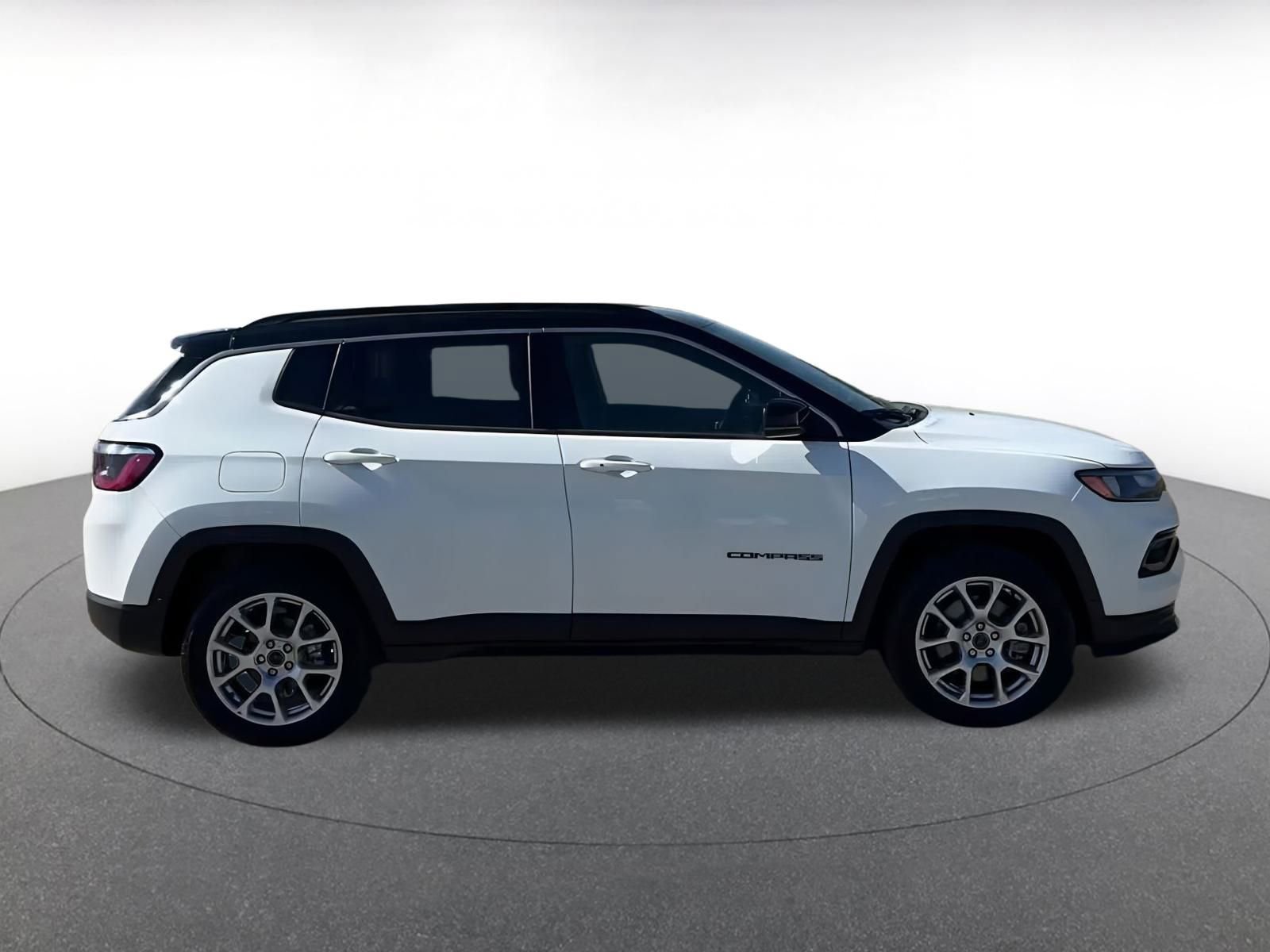 Thumbnail: 2025 Jeep Compass - 16