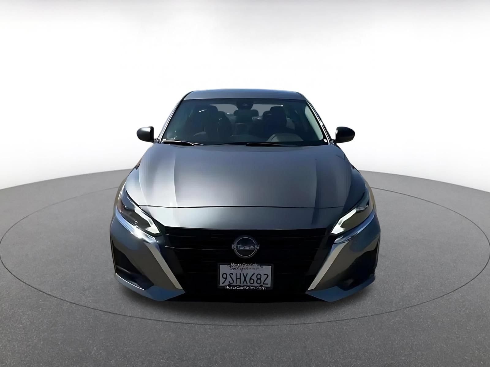 Thumbnail: 2025 Nissan Altima - 4