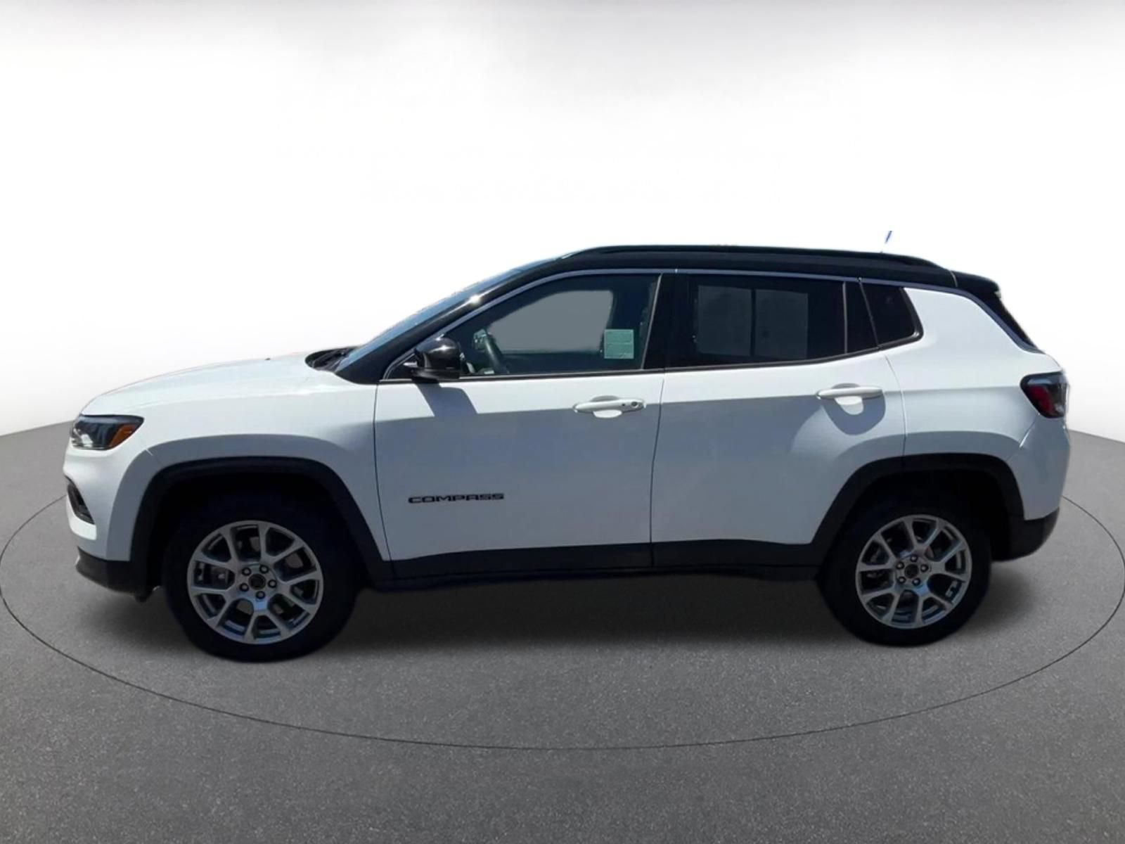 Thumbnail: 2025 Jeep Compass - 8