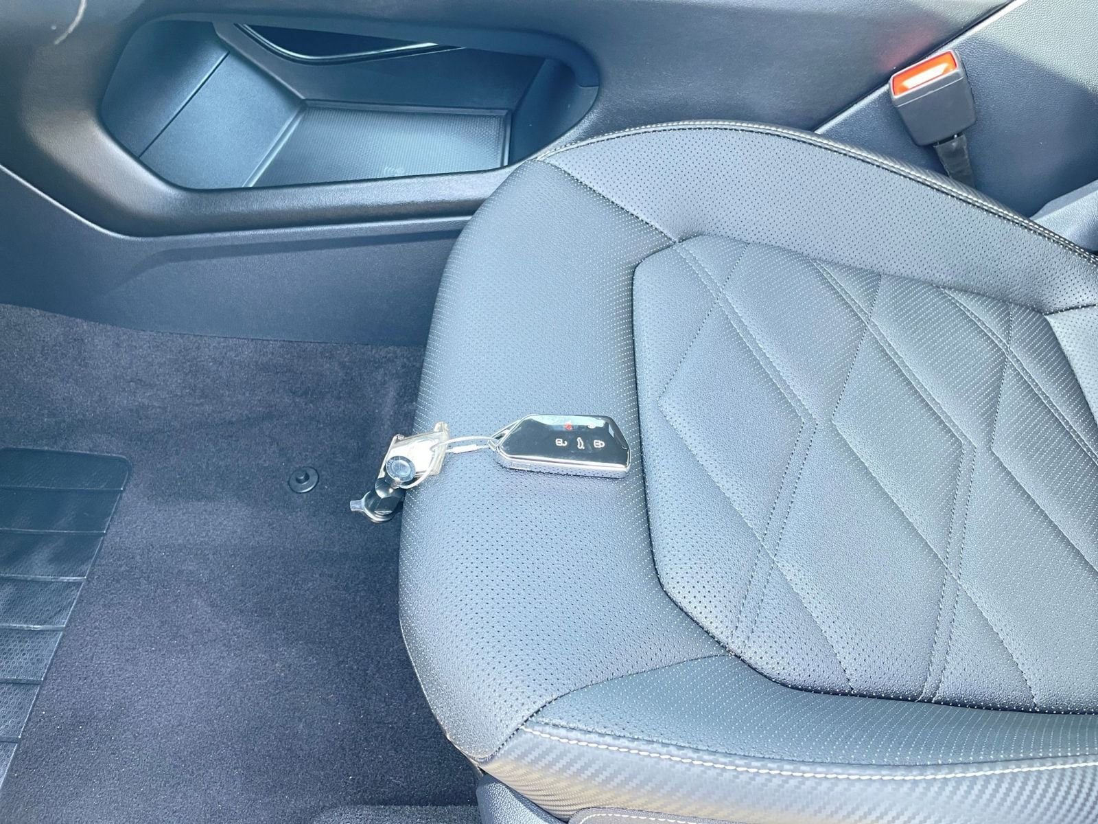 Thumbnail: 2025 Volkswagen Atlas - 22