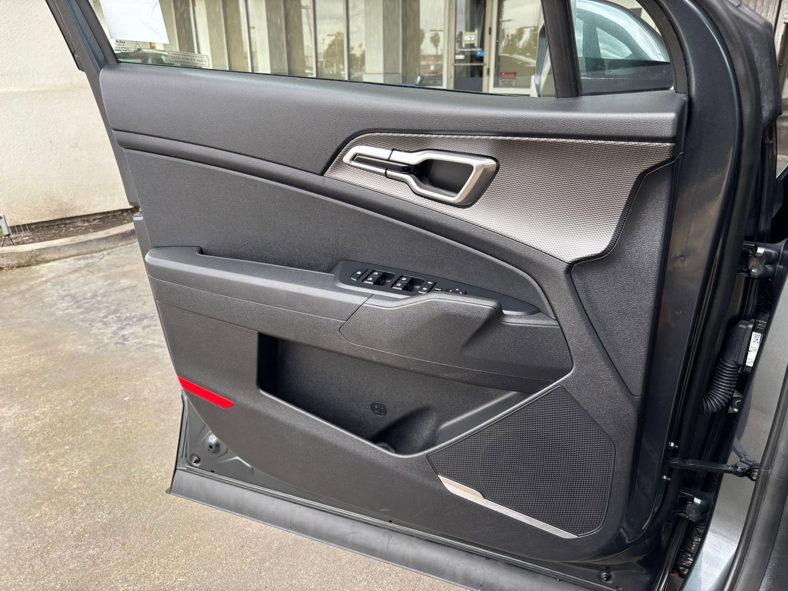 Thumbnail: 2025 Kia Sportage - 18