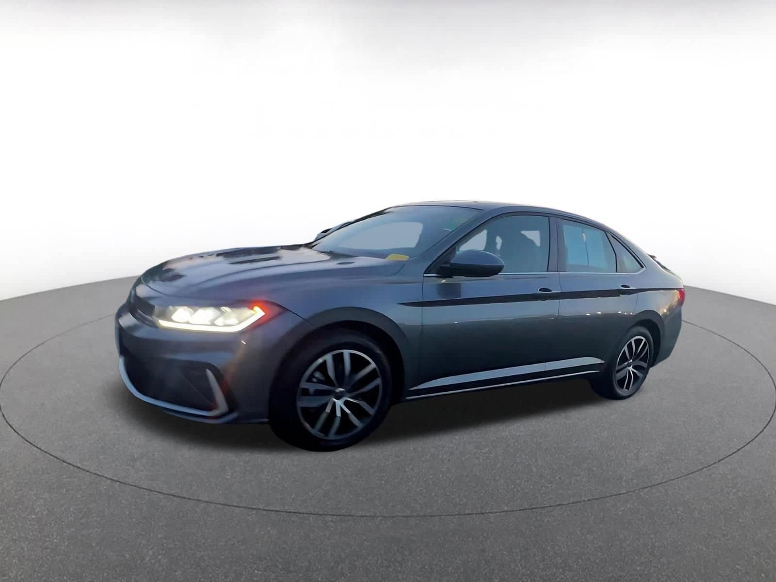 Thumbnail: 2025 Volkswagen Jetta - 8