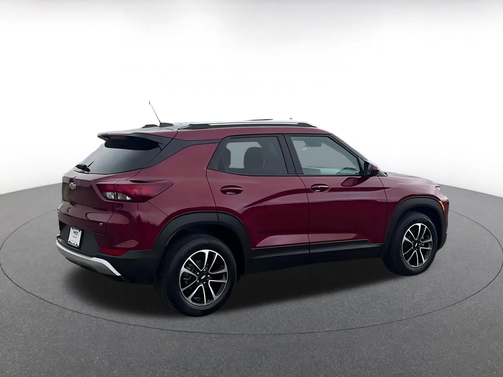 Thumbnail: 2025 Chevrolet TrailBlazer - 15