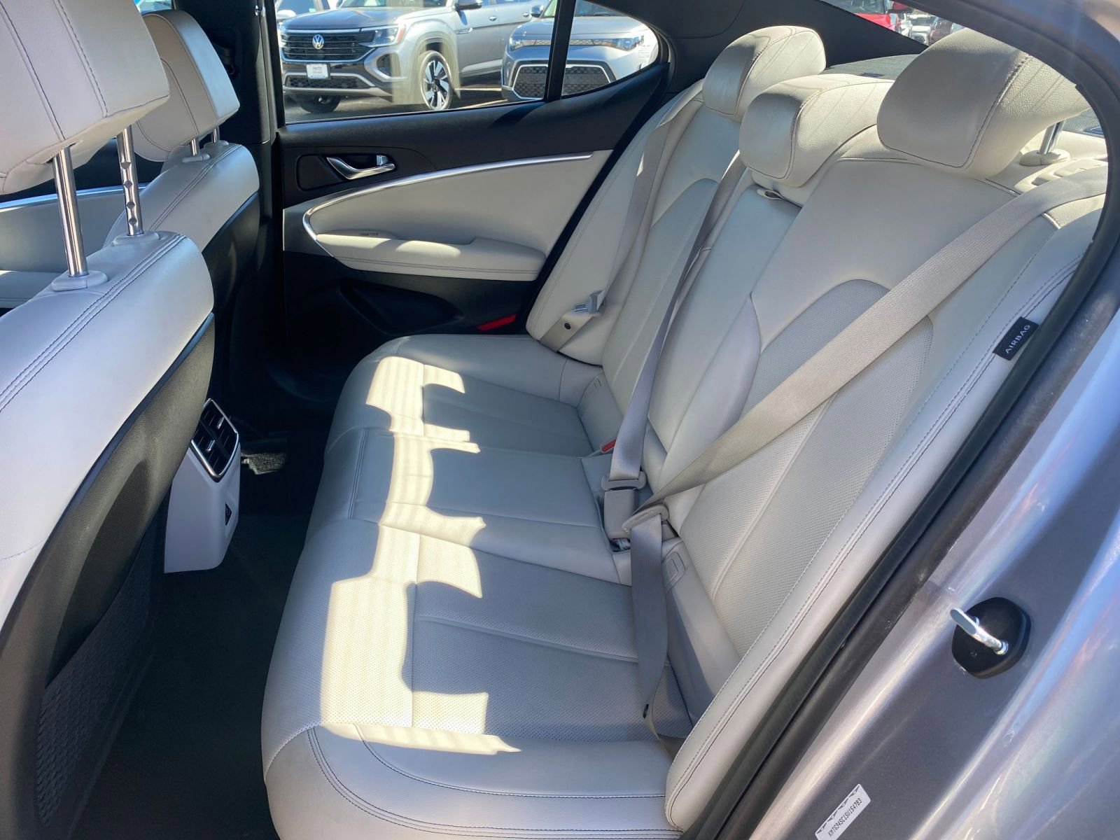 Thumbnail: 2025 Genesis G70 - 28