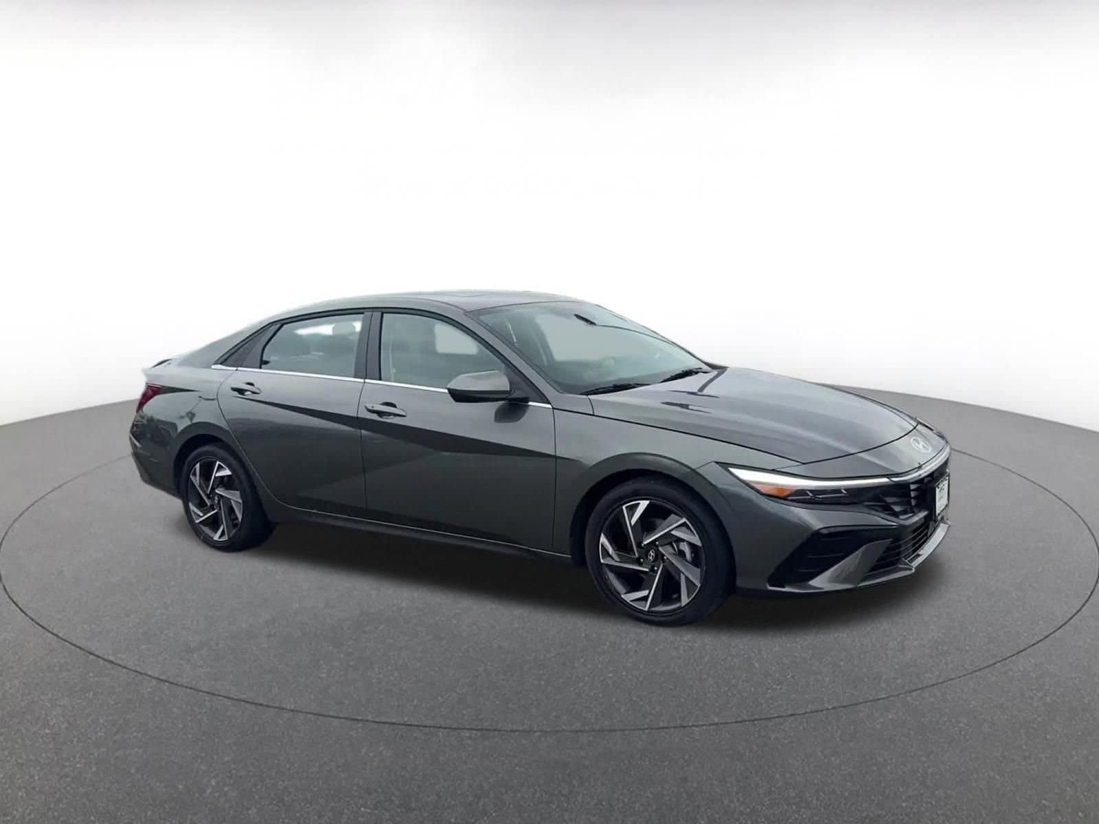 Thumbnail: 2025 Hyundai Elantra - 2