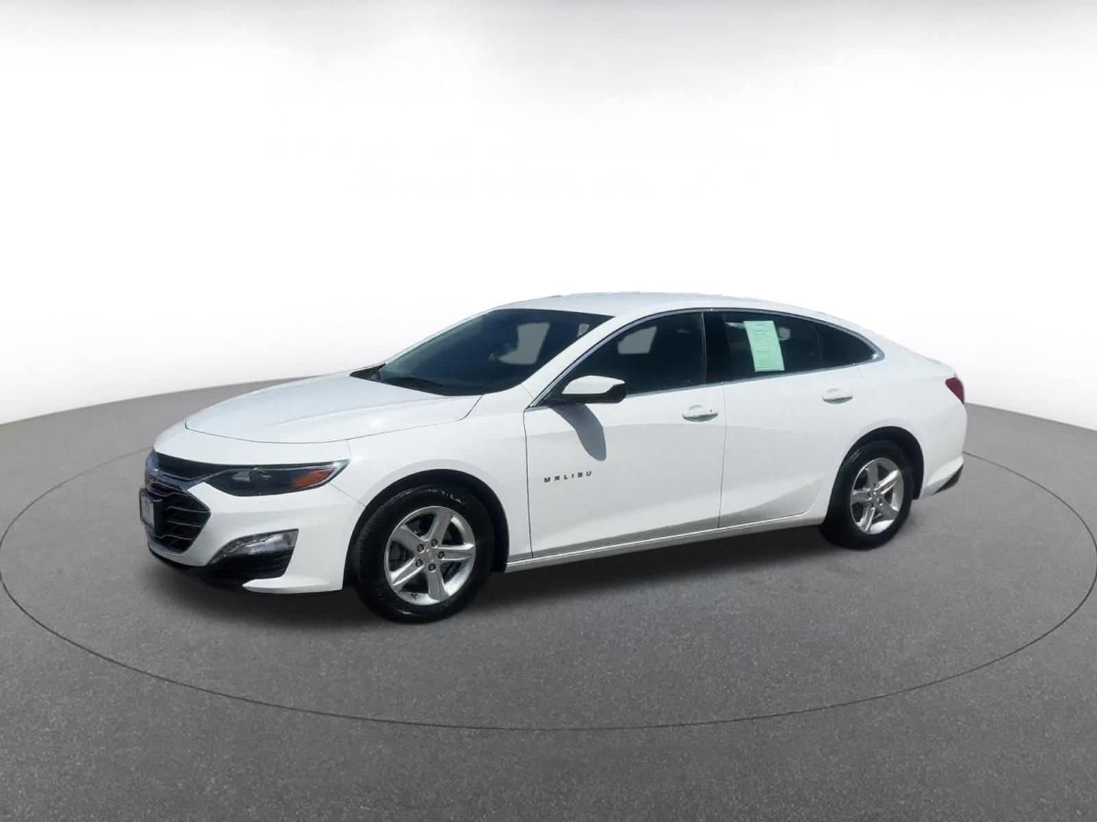Thumbnail: 2024 Chevrolet Malibu - 7