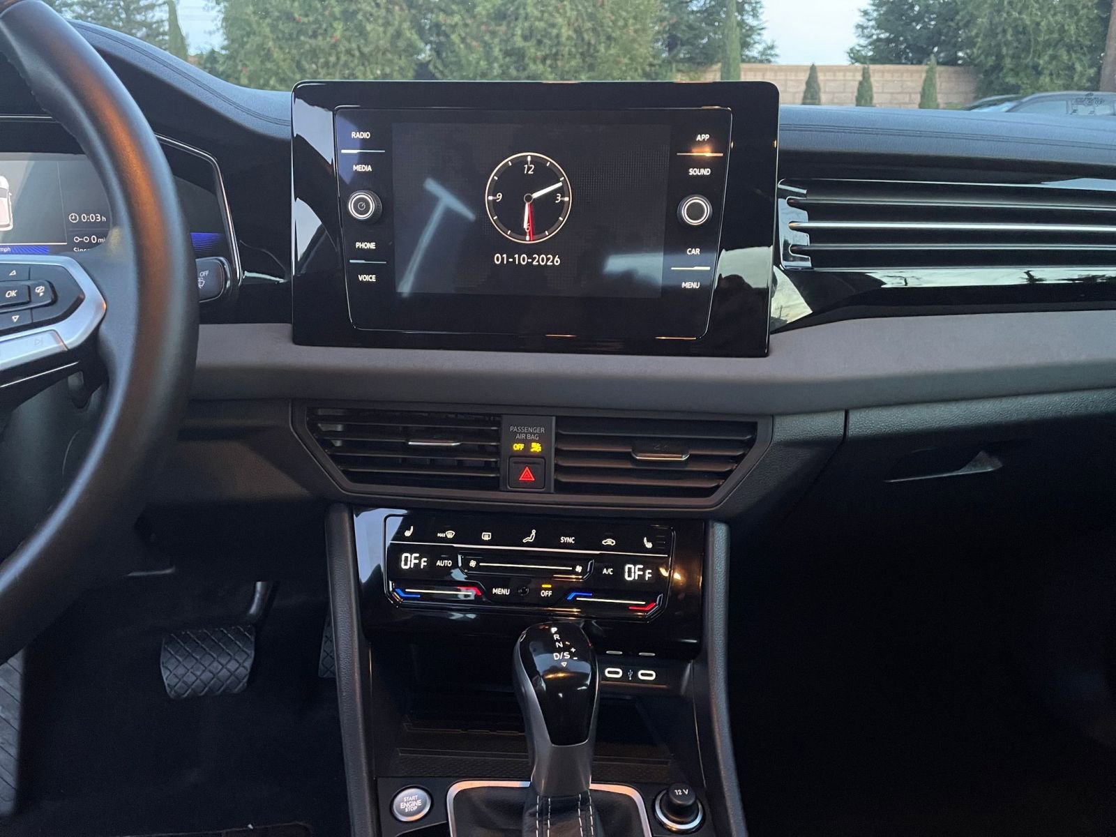 Thumbnail: 2025 Volkswagen Jetta - 18