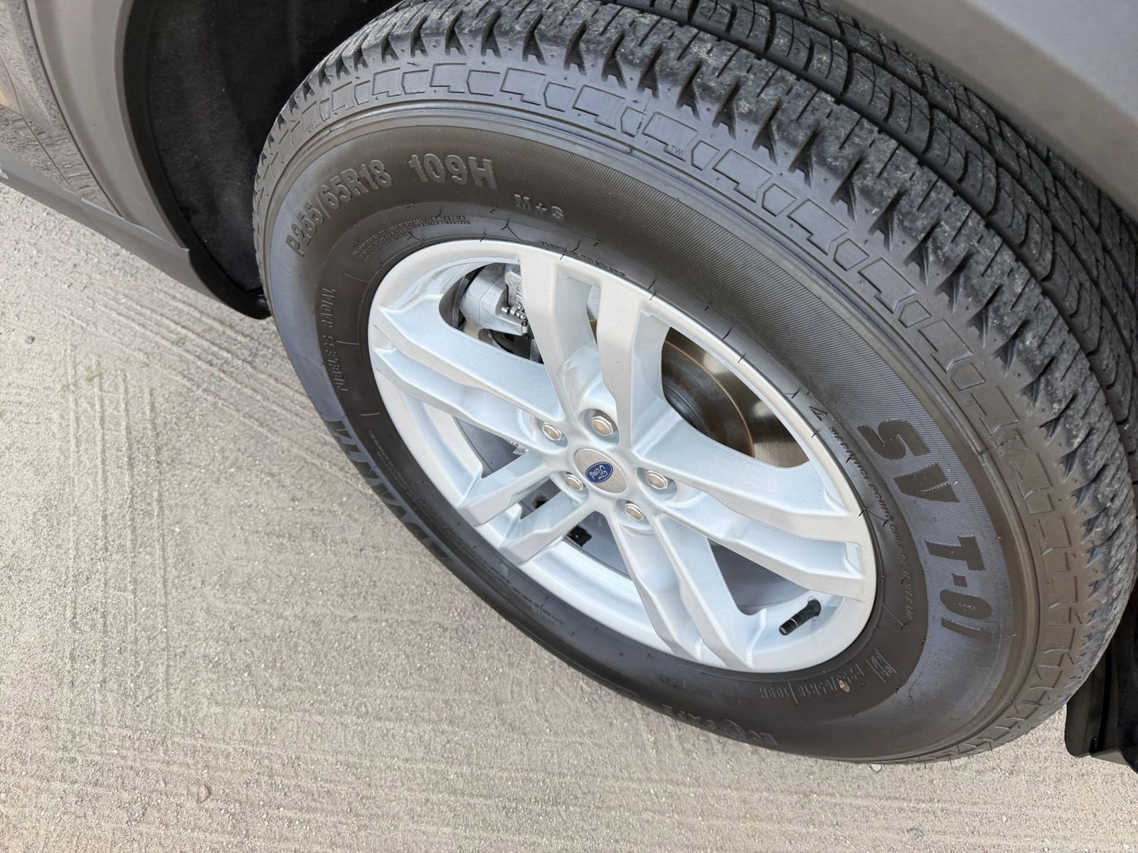 Thumbnail: 2023 Ford Explorer - 33