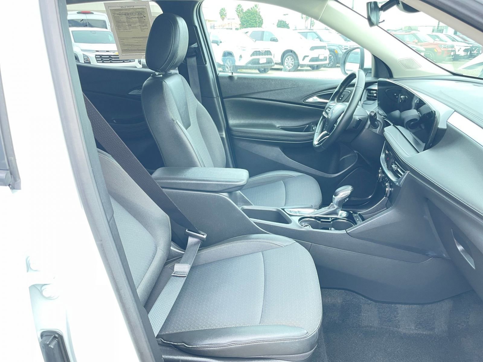 Thumbnail: 2025 Buick Encore GX - 34