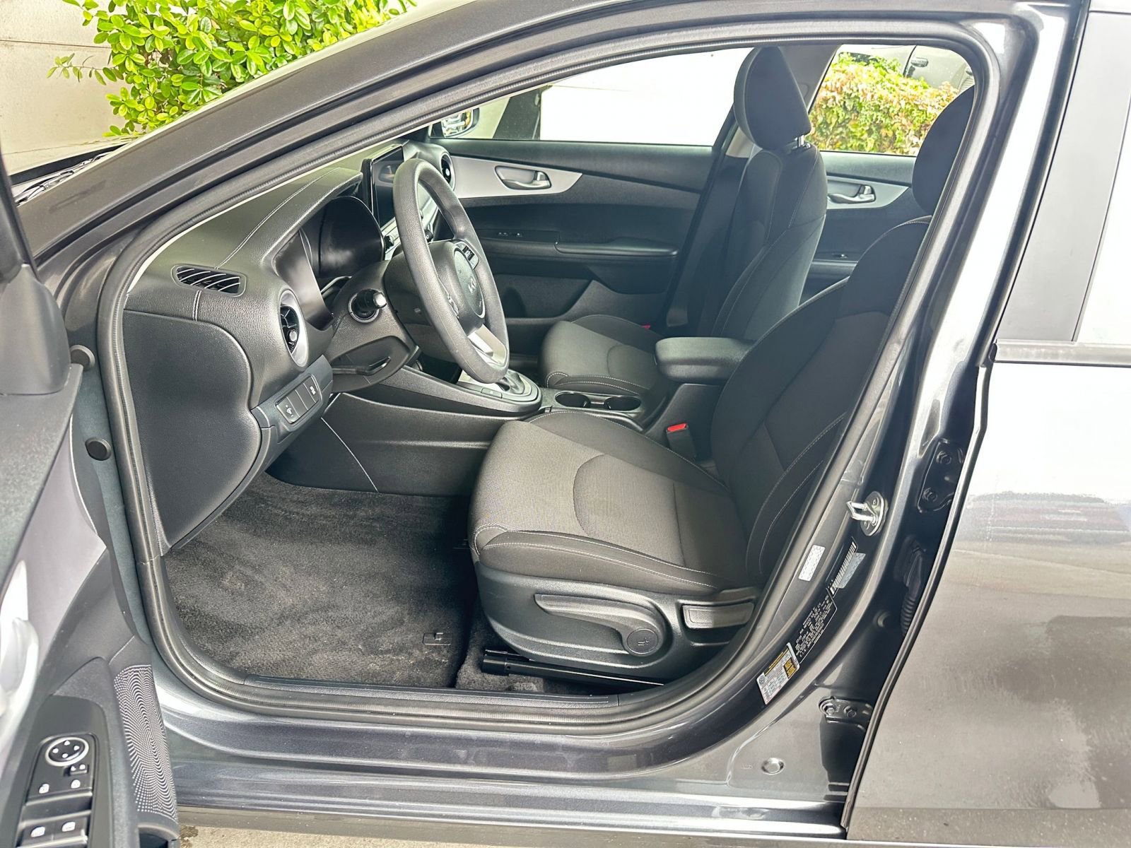 Thumbnail: 2024 Kia Forte - 27