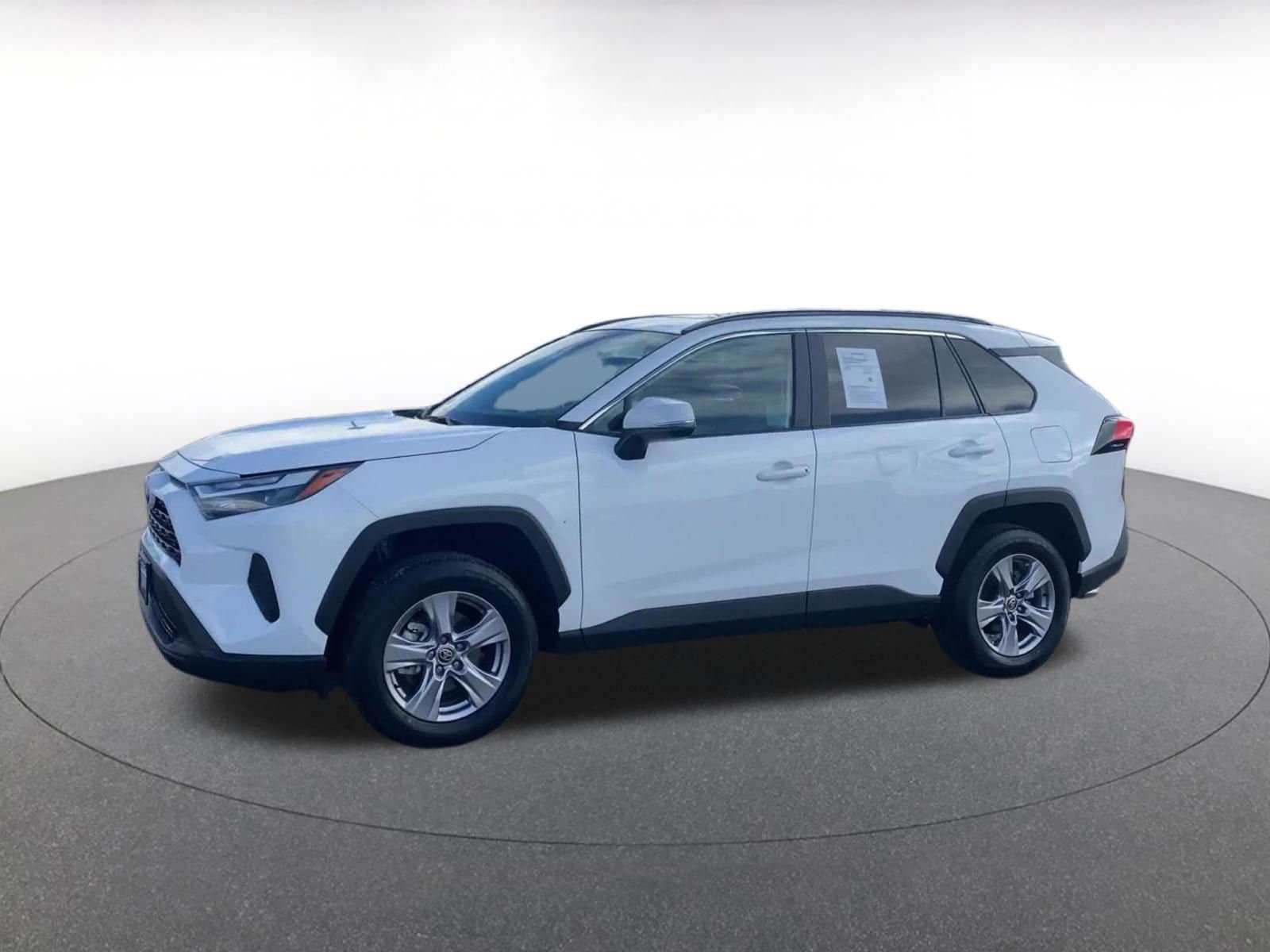 Thumbnail: 2025 Toyota RAV4 - 8