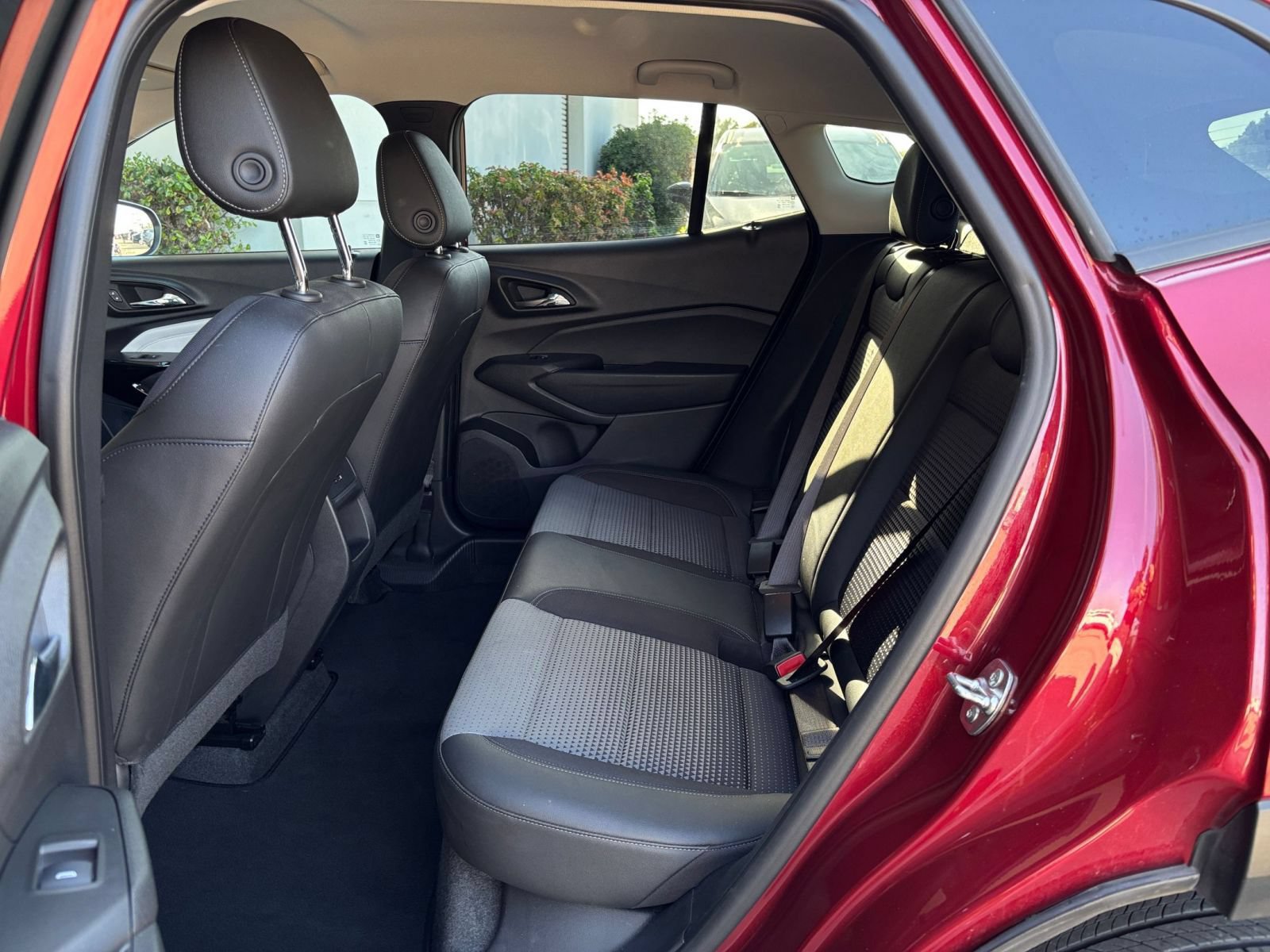 Thumbnail: 2025 Chevrolet Trax - 25