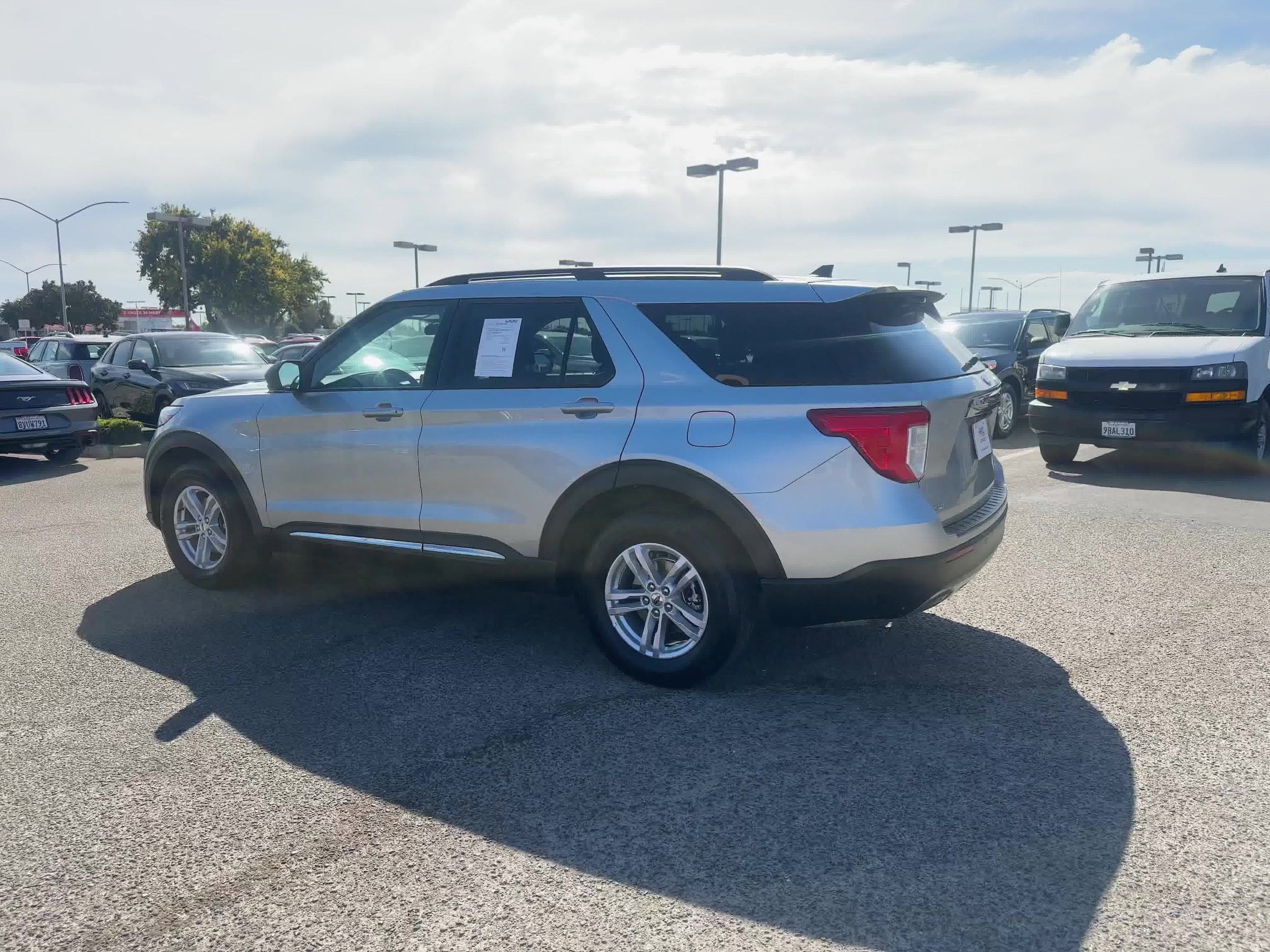 2023 Ford Explorer XLT 13