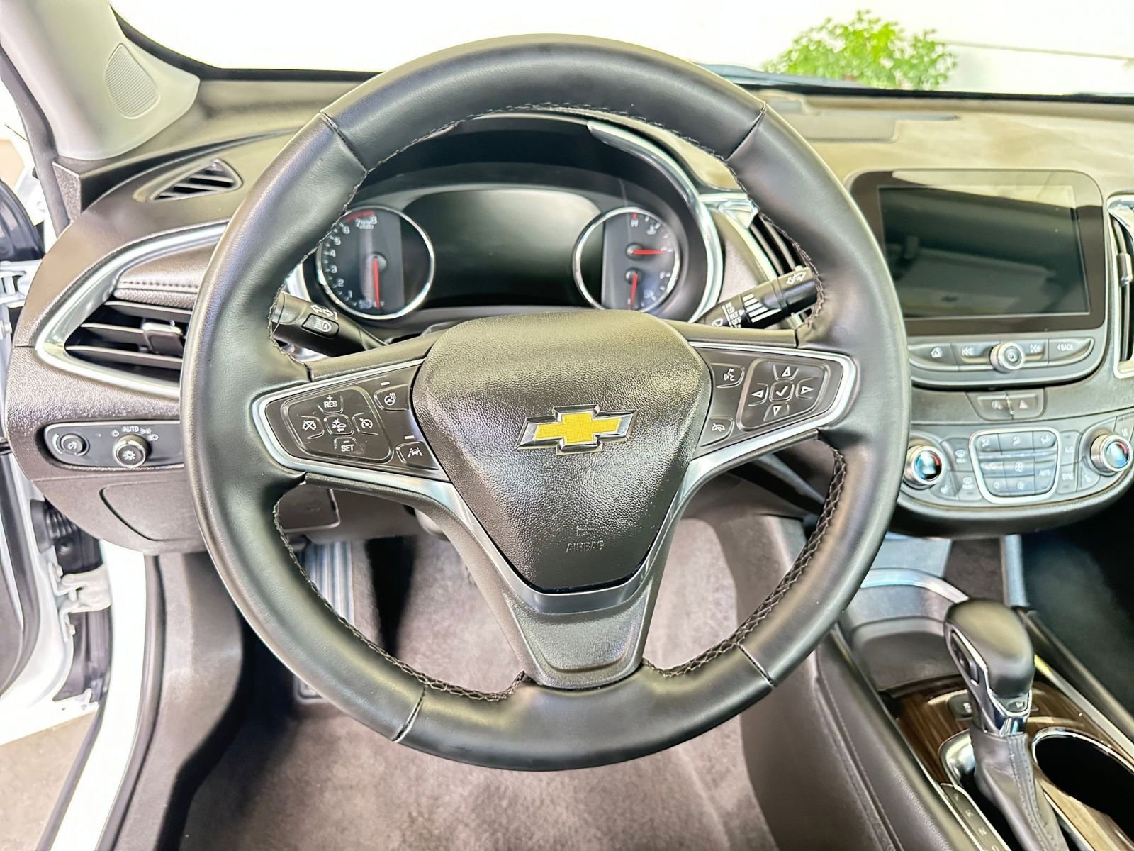 Thumbnail: 2024 Chevrolet Malibu - 28