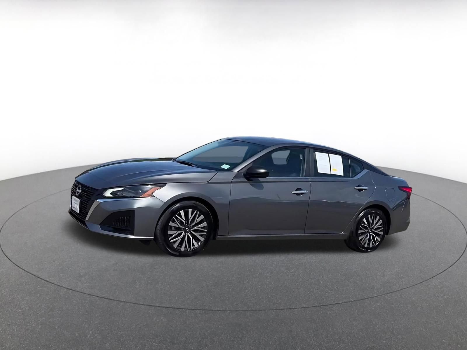 Thumbnail: 2025 Nissan Altima - 8