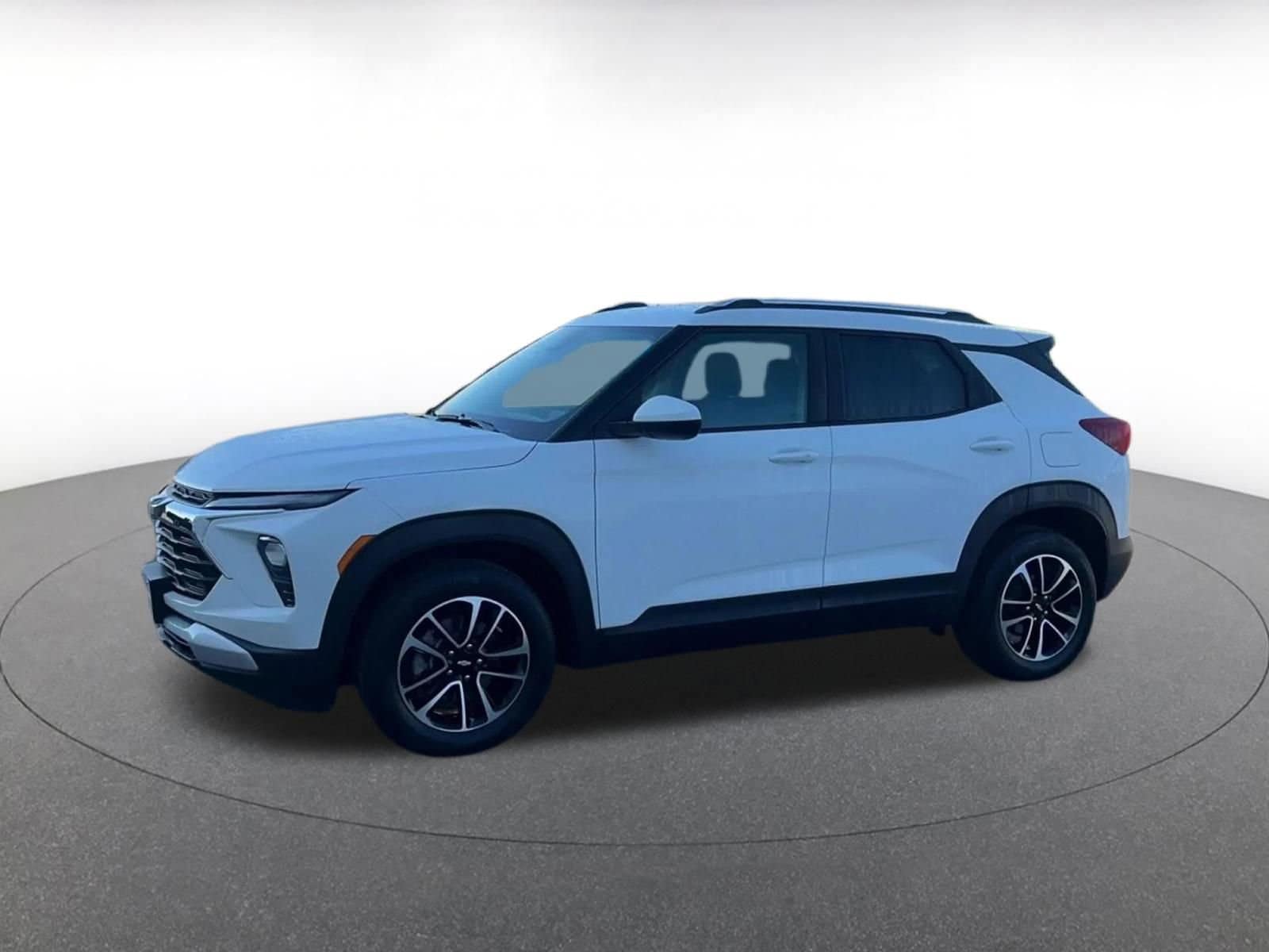 Thumbnail: 2025 Chevrolet TrailBlazer - 8