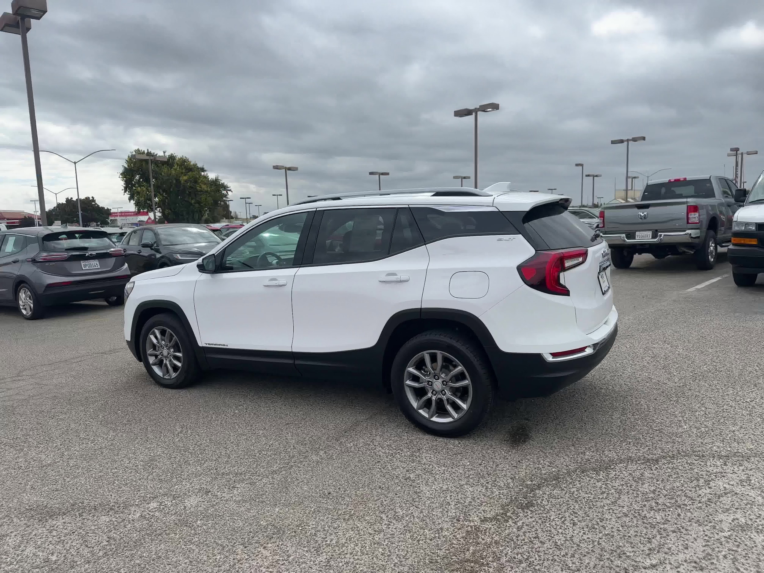 2022 GMC Terrain SLT 13