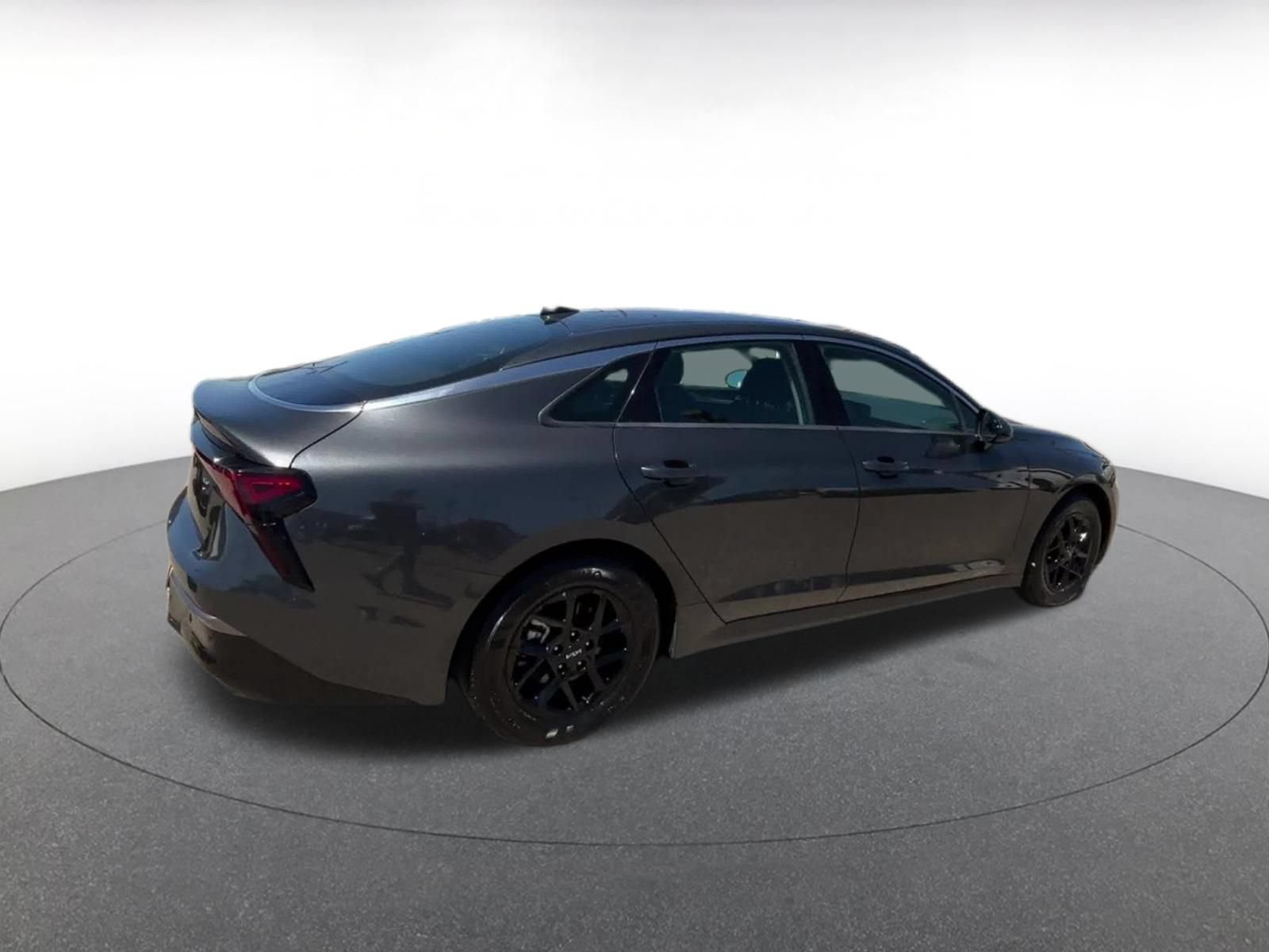 Thumbnail: 2025 Kia K5 - 15