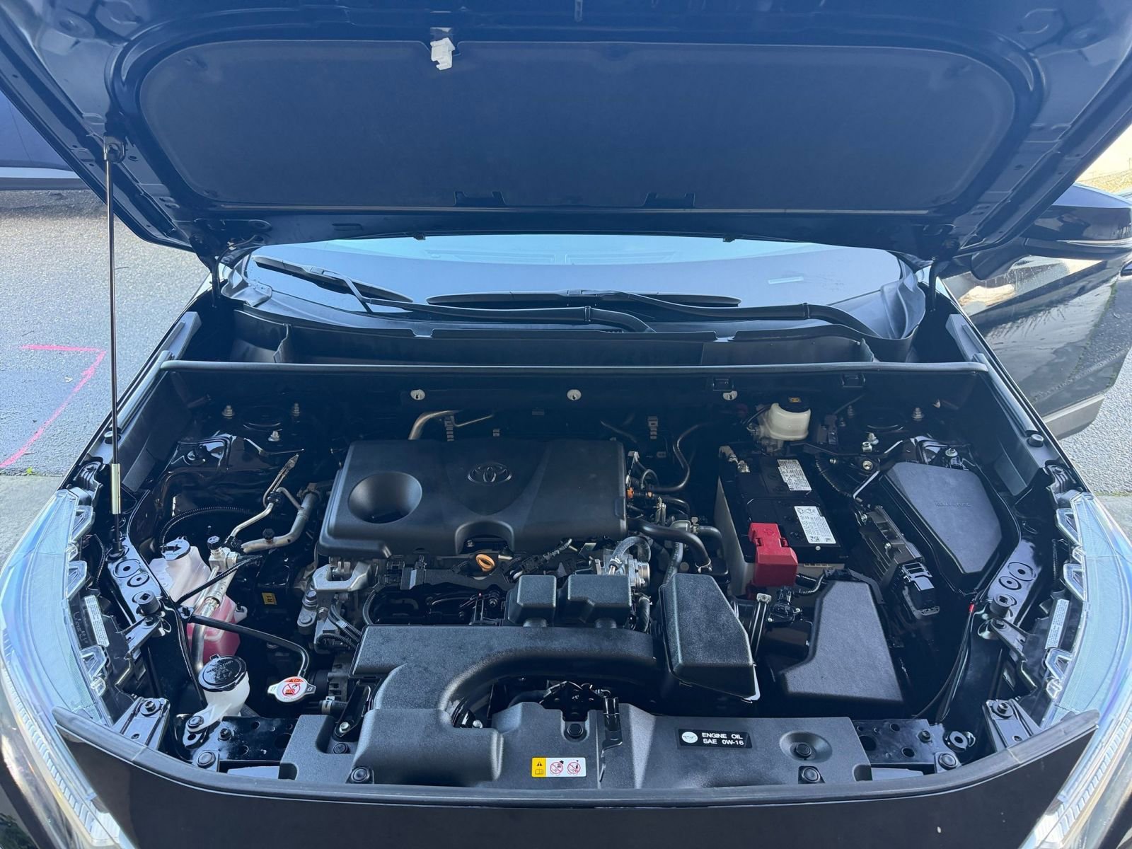 Thumbnail: 2025 Toyota RAV4 - 34