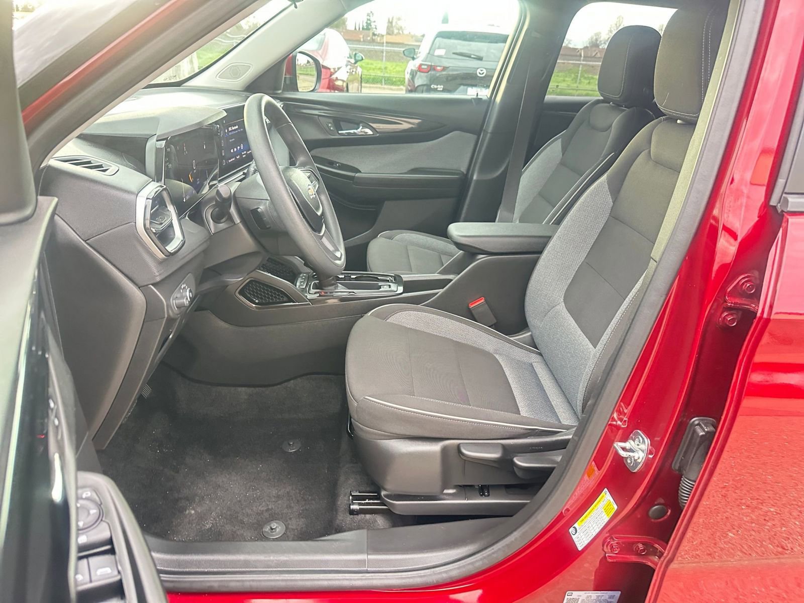 Thumbnail: 2025 Chevrolet TrailBlazer - 27