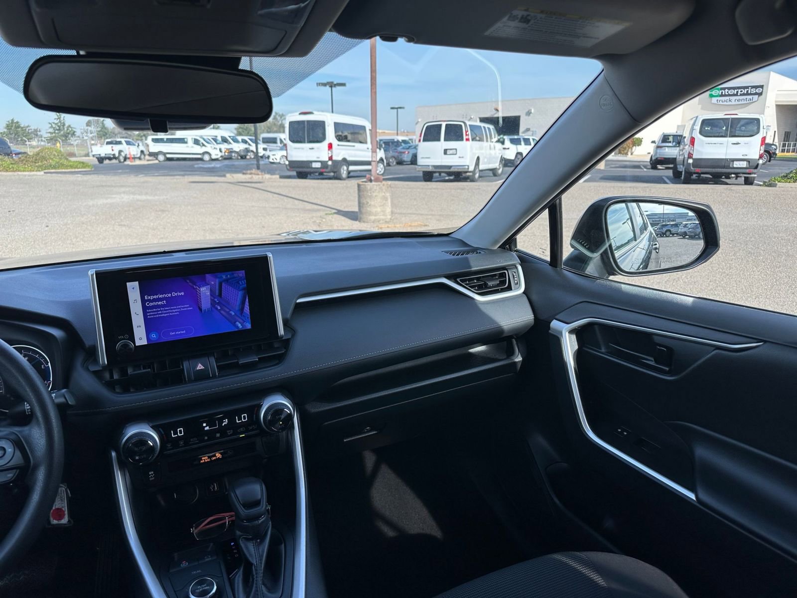 Thumbnail: 2025 Toyota RAV4 - 35