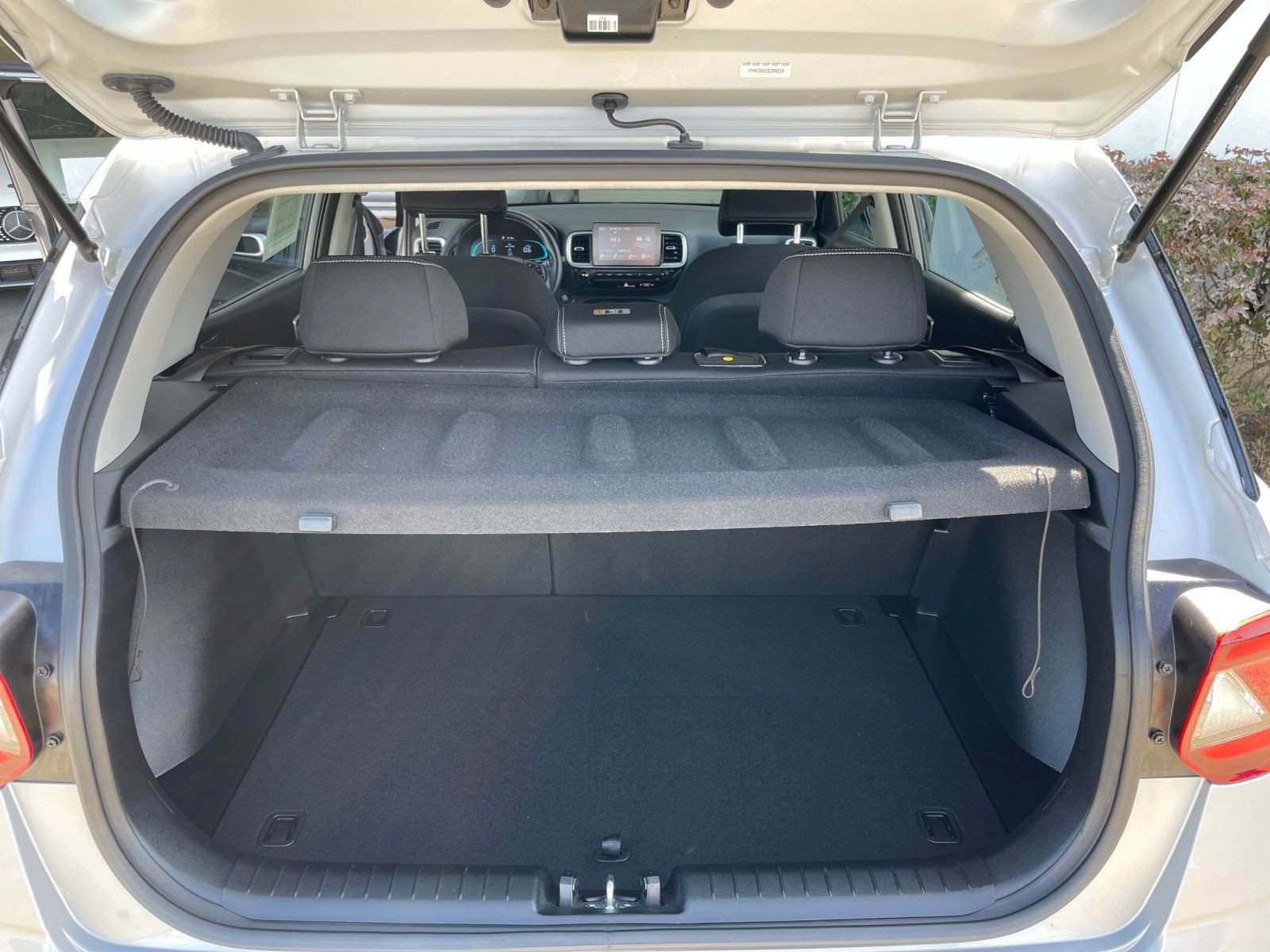 Thumbnail: 2025 Hyundai Venue - 32