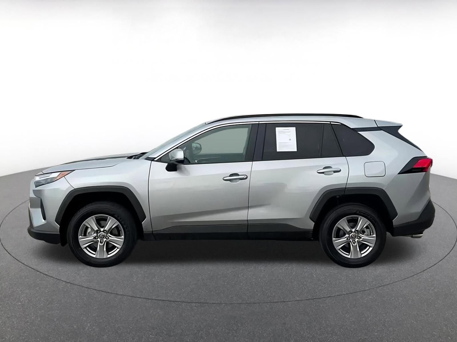 Thumbnail: 2025 Toyota RAV4 - 9