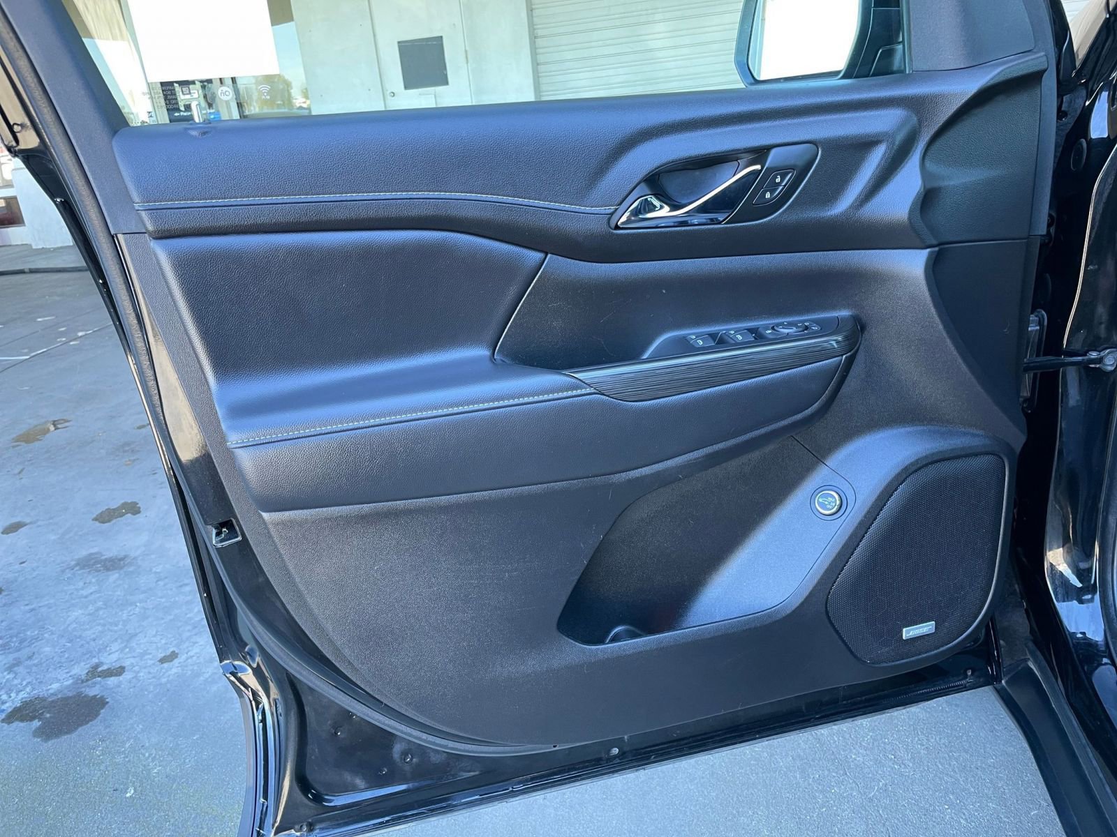 Thumbnail: 2023 GMC Acadia - 18